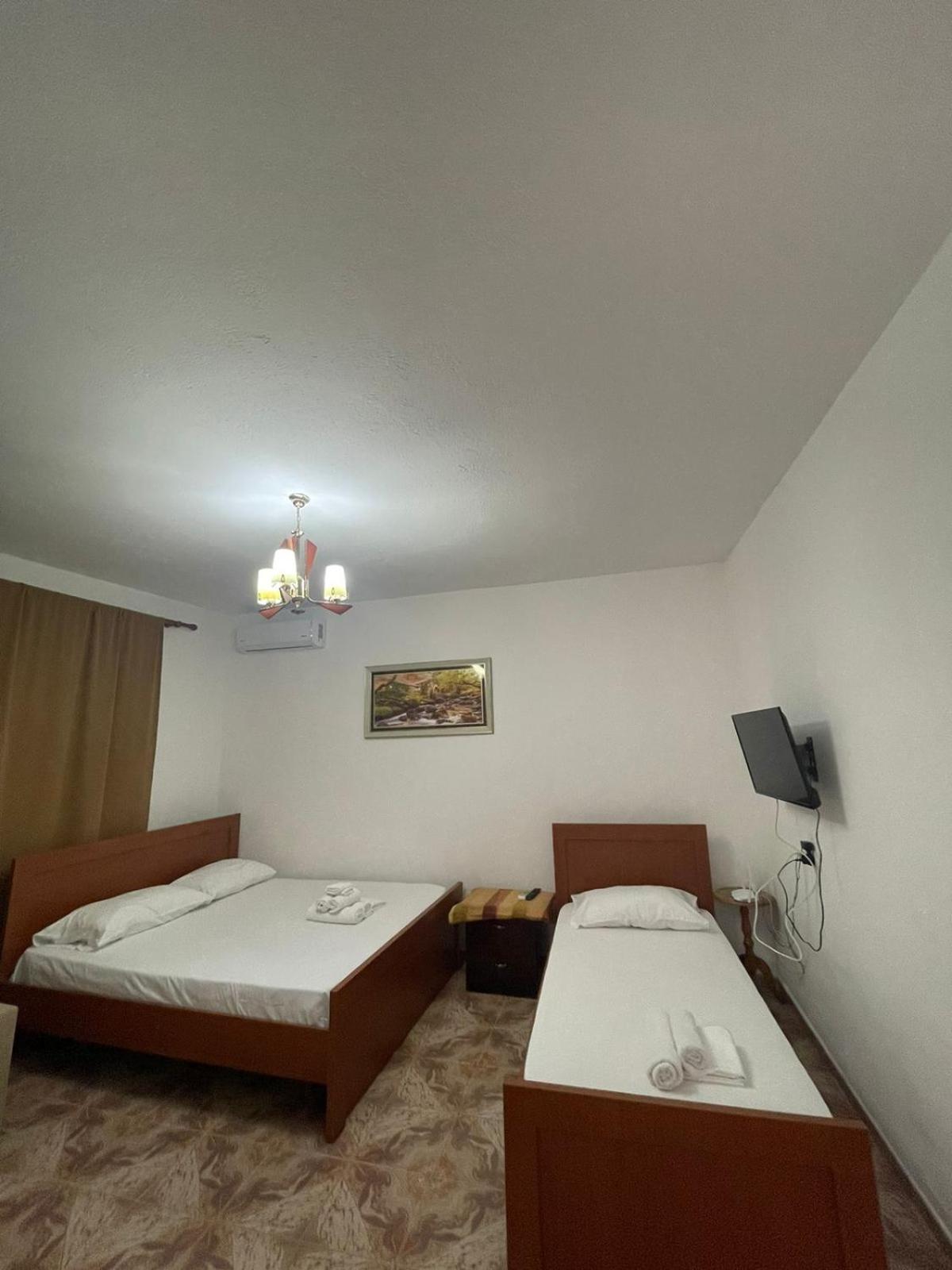 Rent rooms Loren