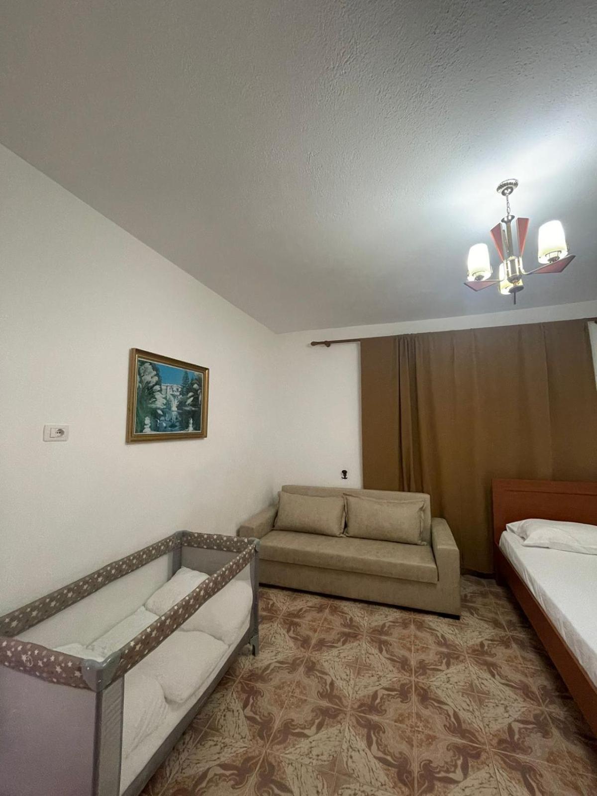 Rent rooms Loren
