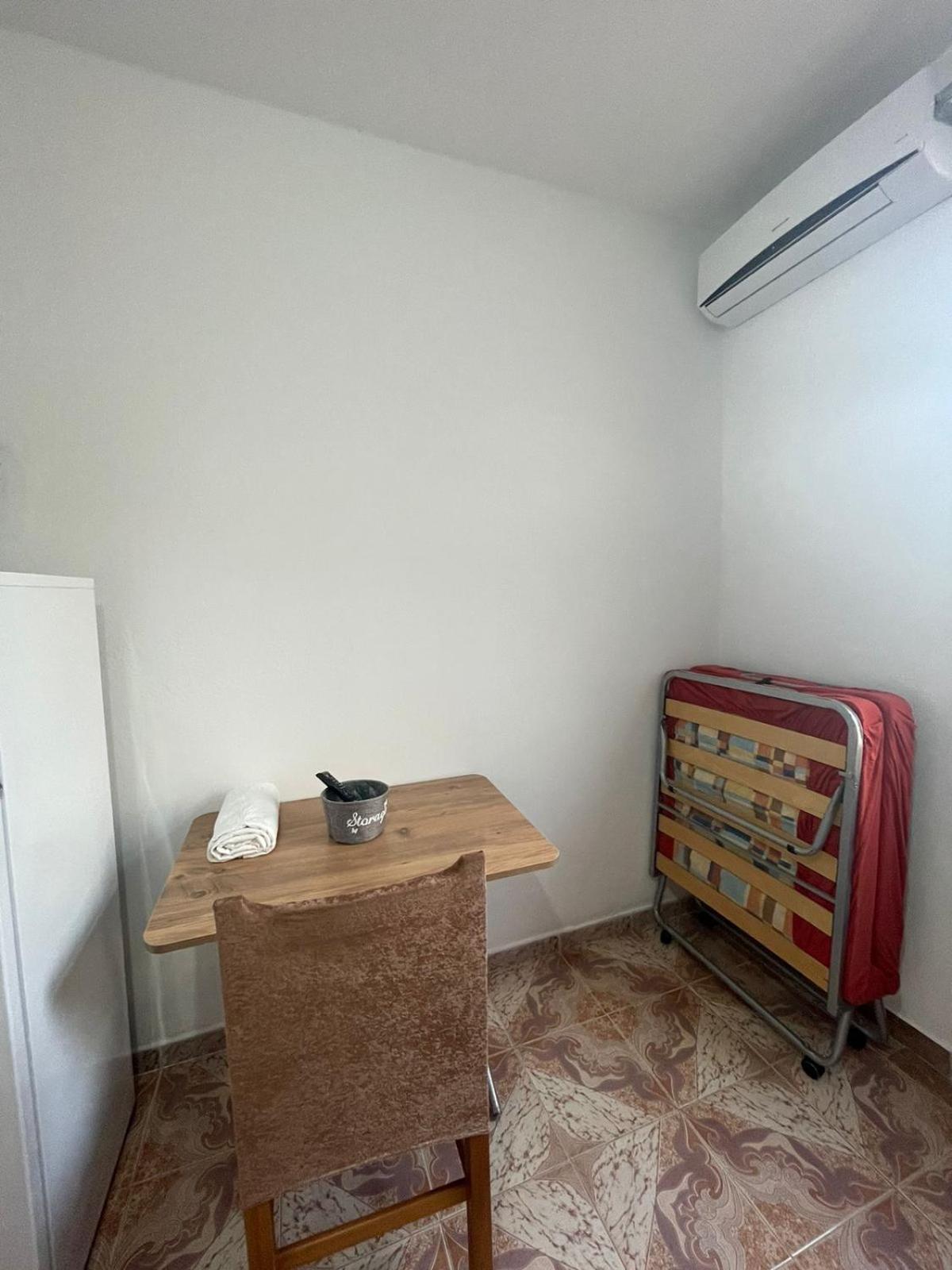 Rent rooms Loren