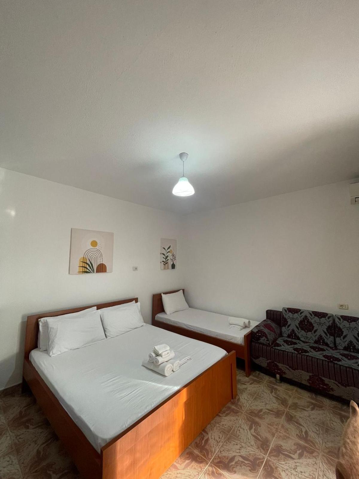 Rent rooms Loren