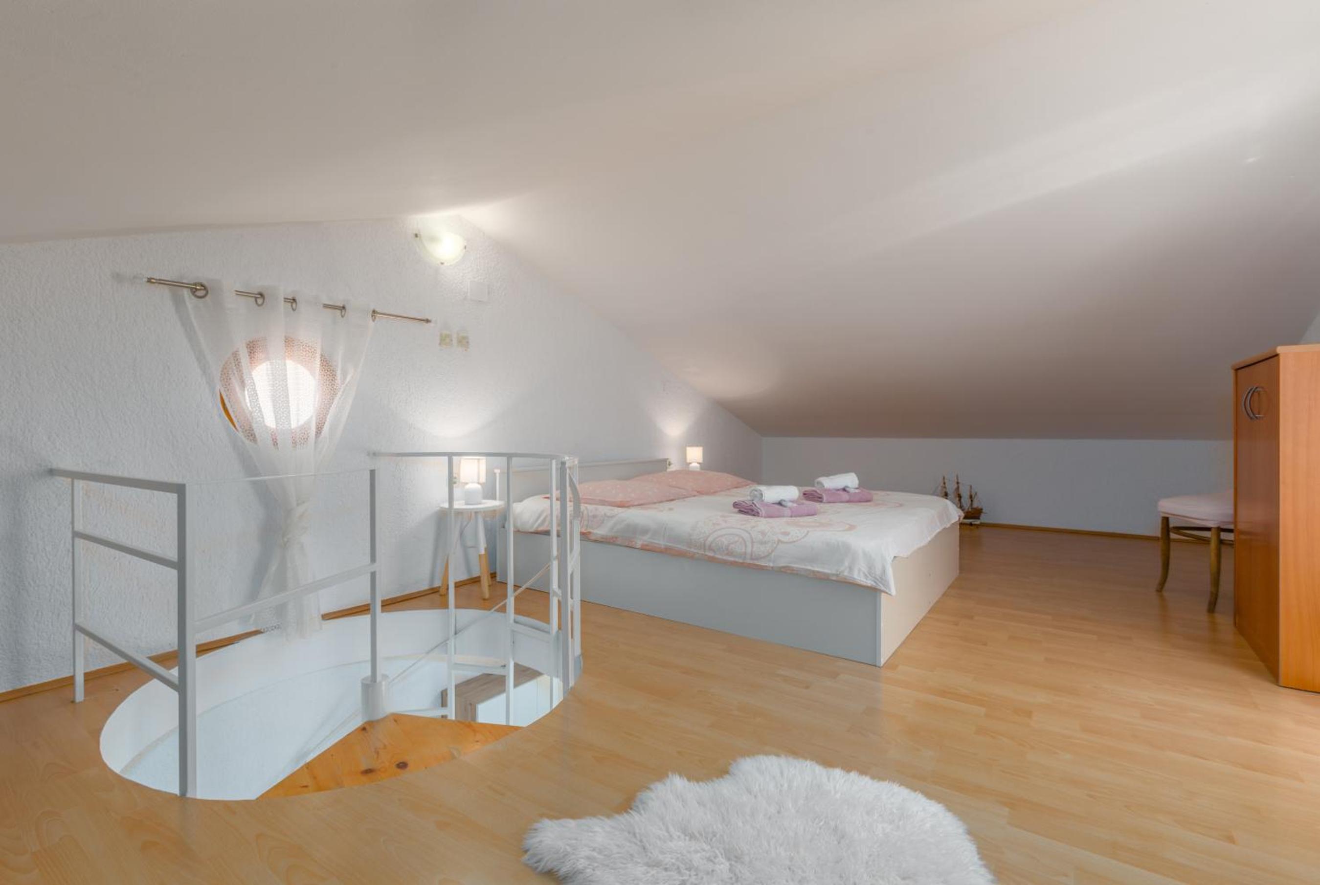 Apartment Leni near beach view 4