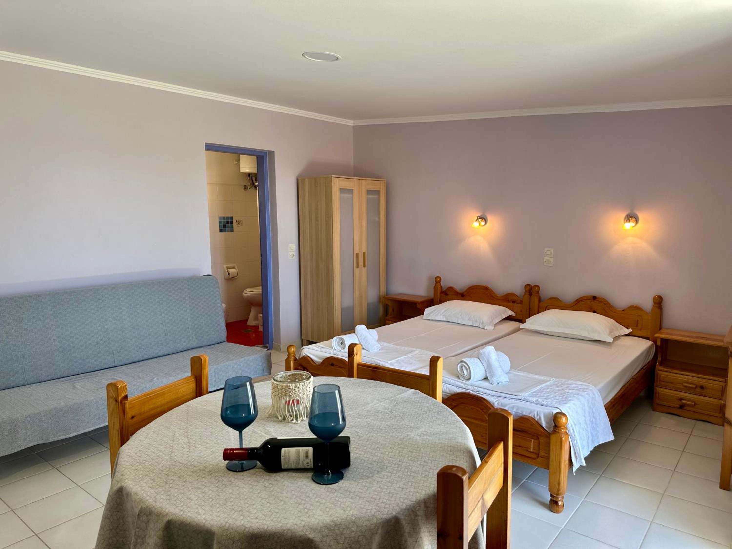 Anemos Studios & Apartments