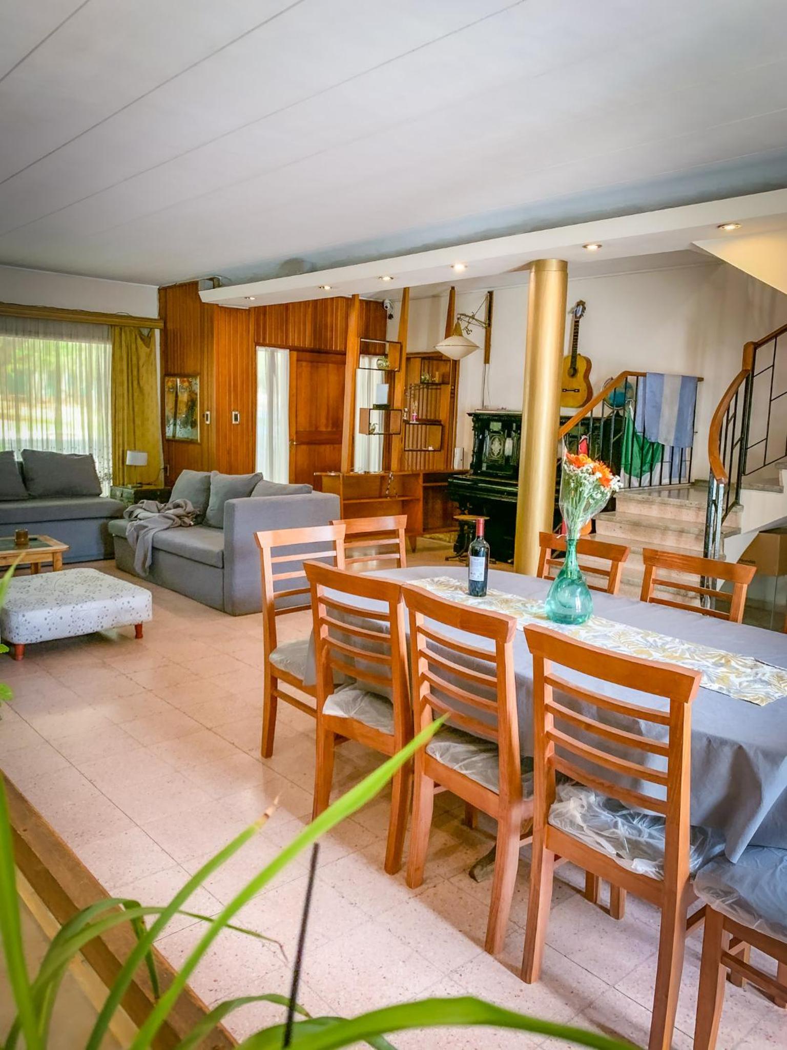 Hotel La casa frente al parque - Image 1