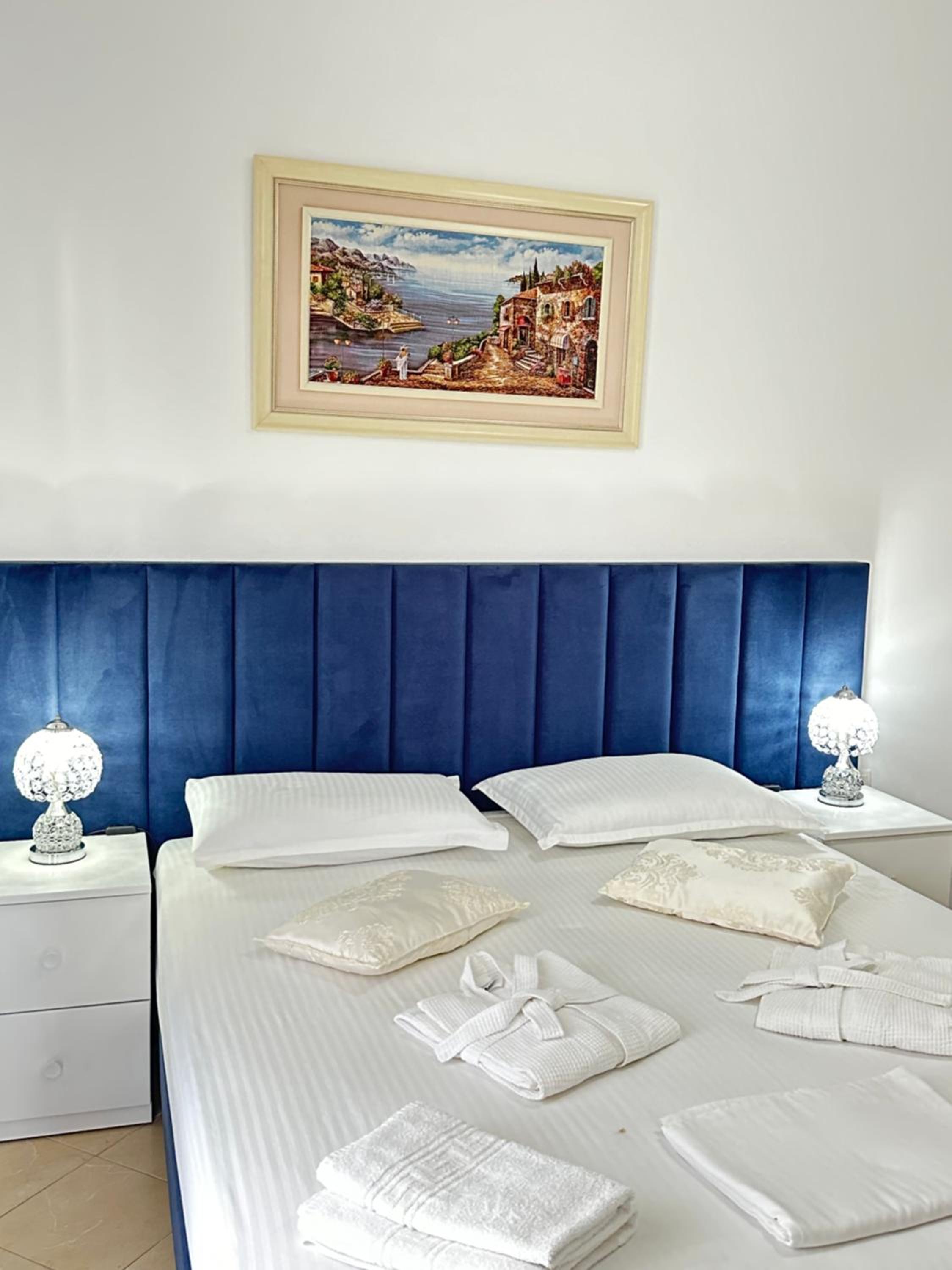 Eleni Guest House