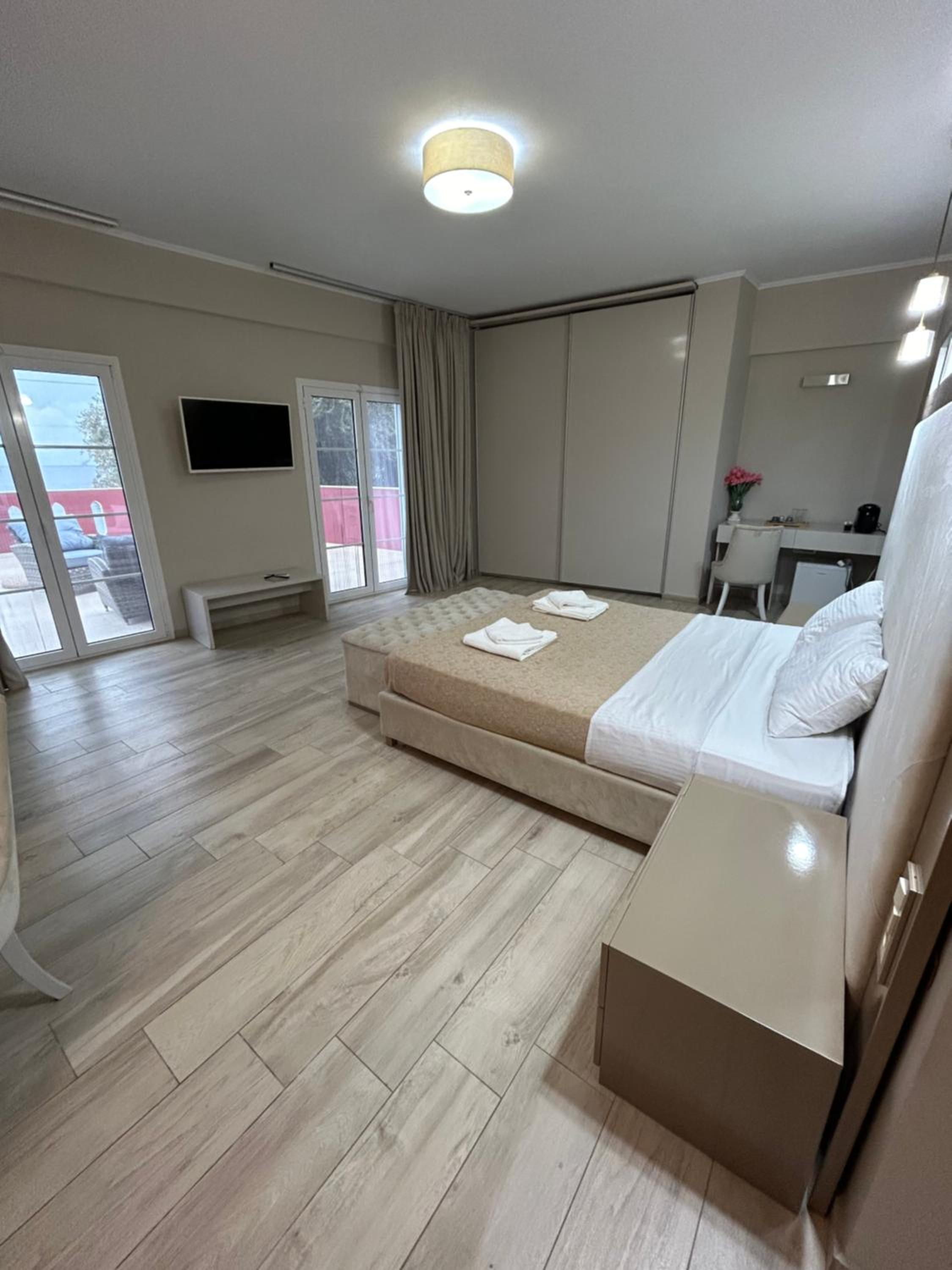 Krioneri Suites Parga view 4