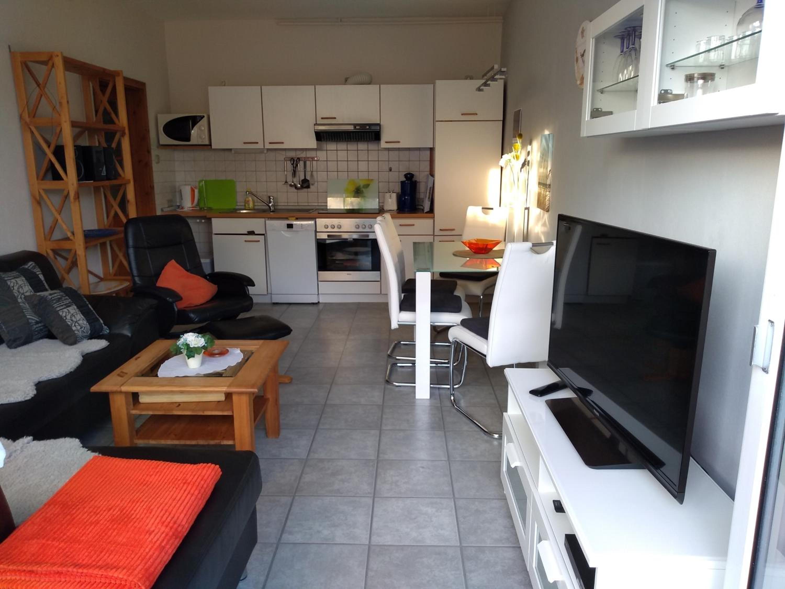 Fewo 7 mit Süd - Terrasse, Garten, Trampolin view 4