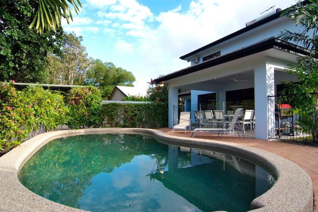 Palm Cove House - Holiday House