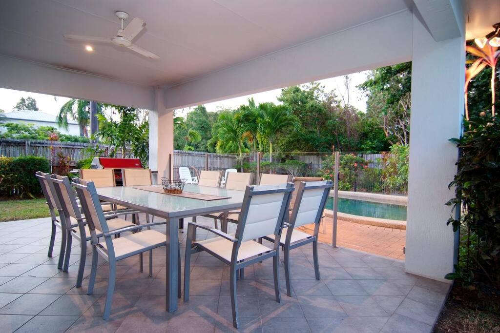 Palm Cove House - Holiday House