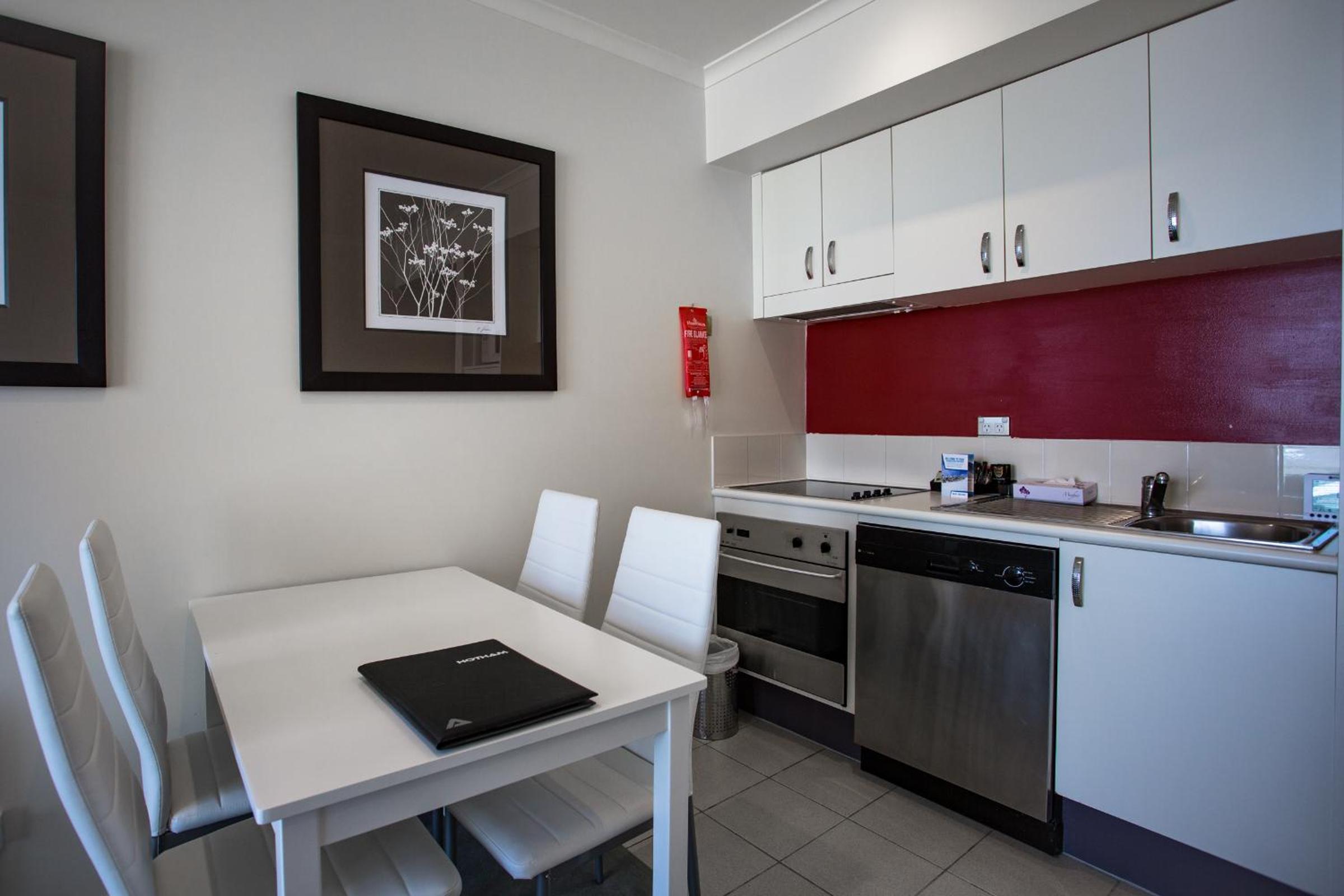 White Crystal Apartments
