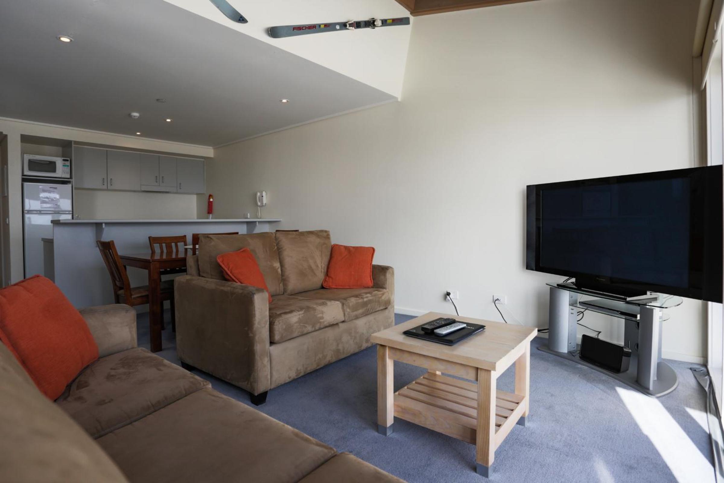 White Crystal Apartments