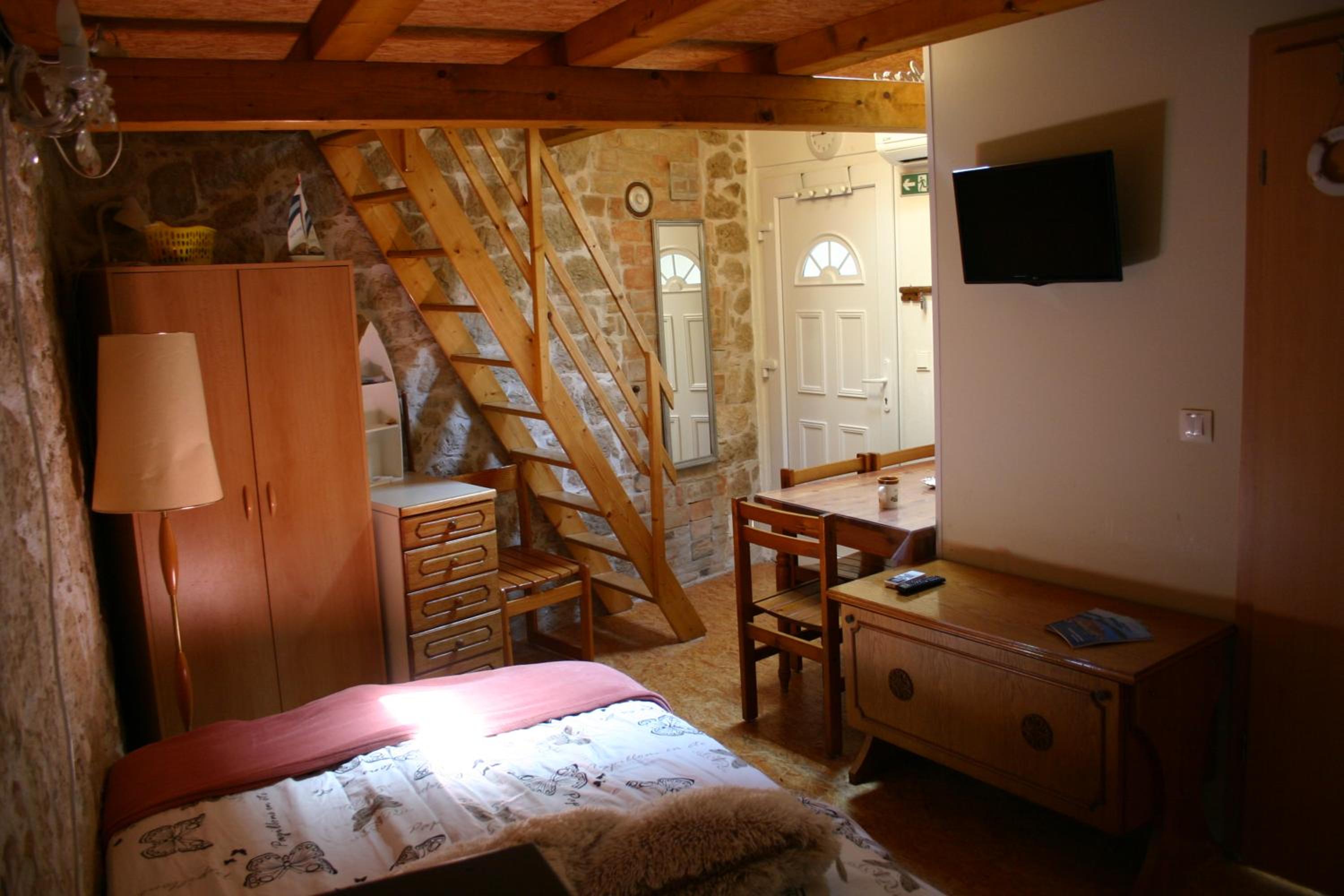 Photo 29