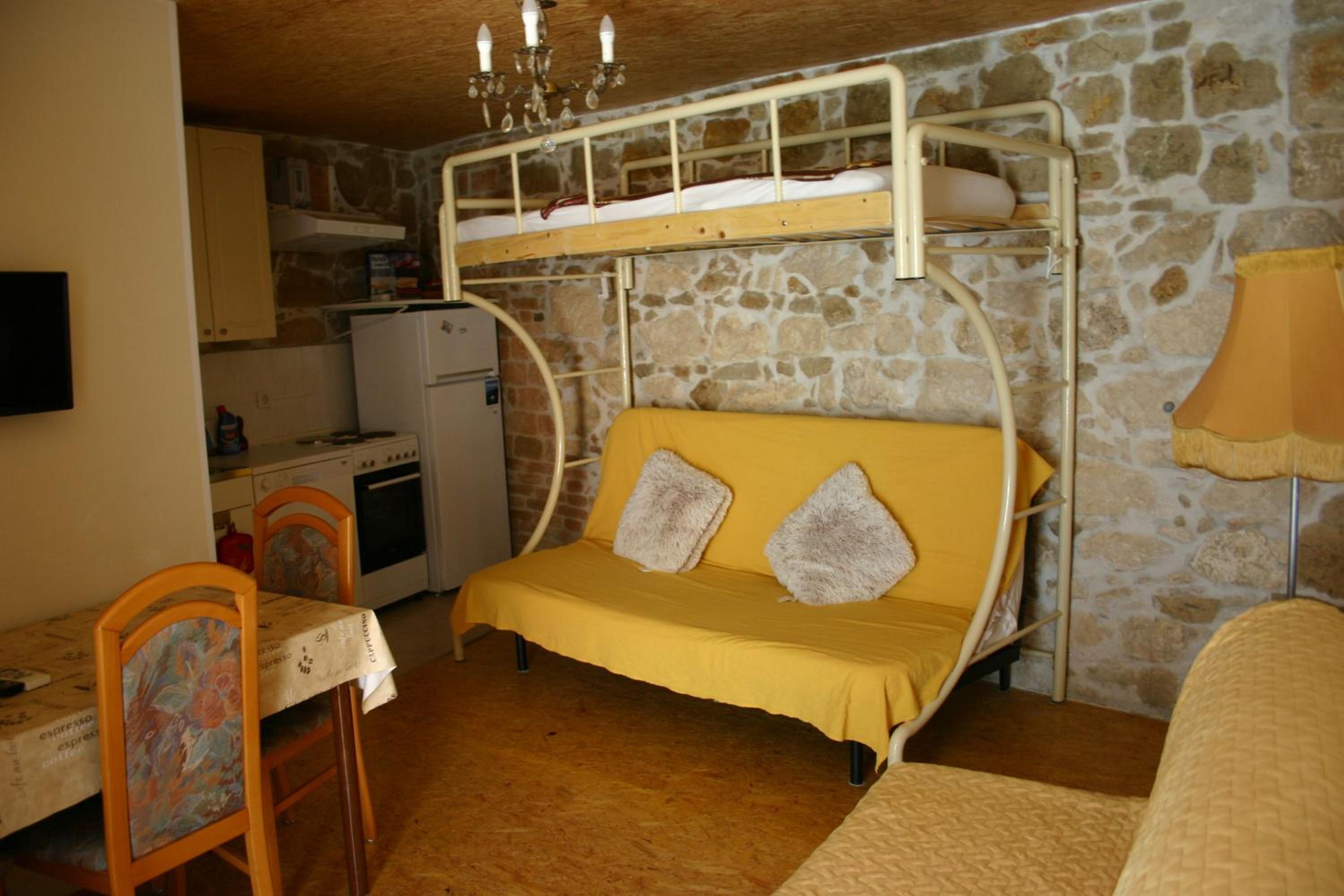 Photo 48