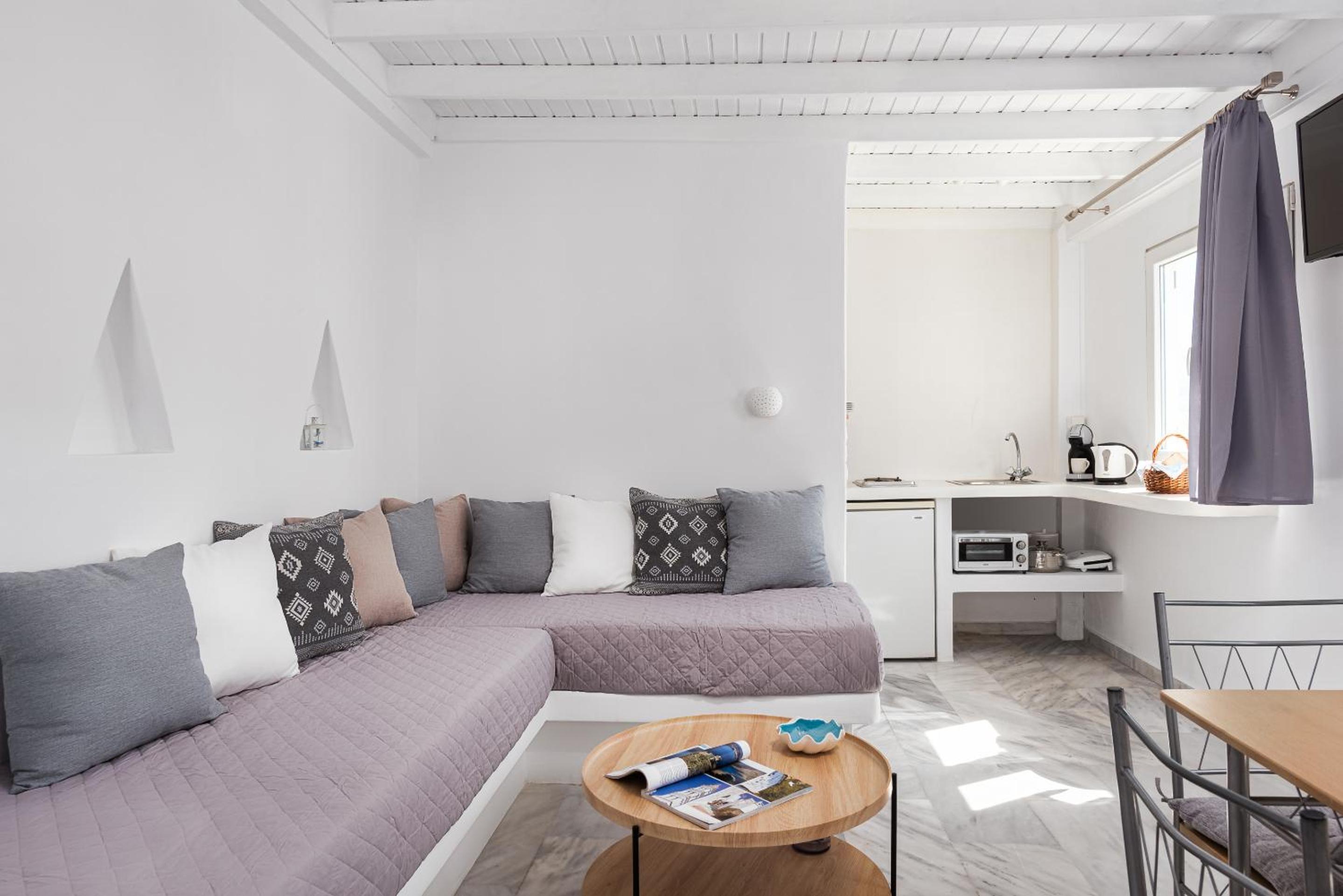 Noe Rooms