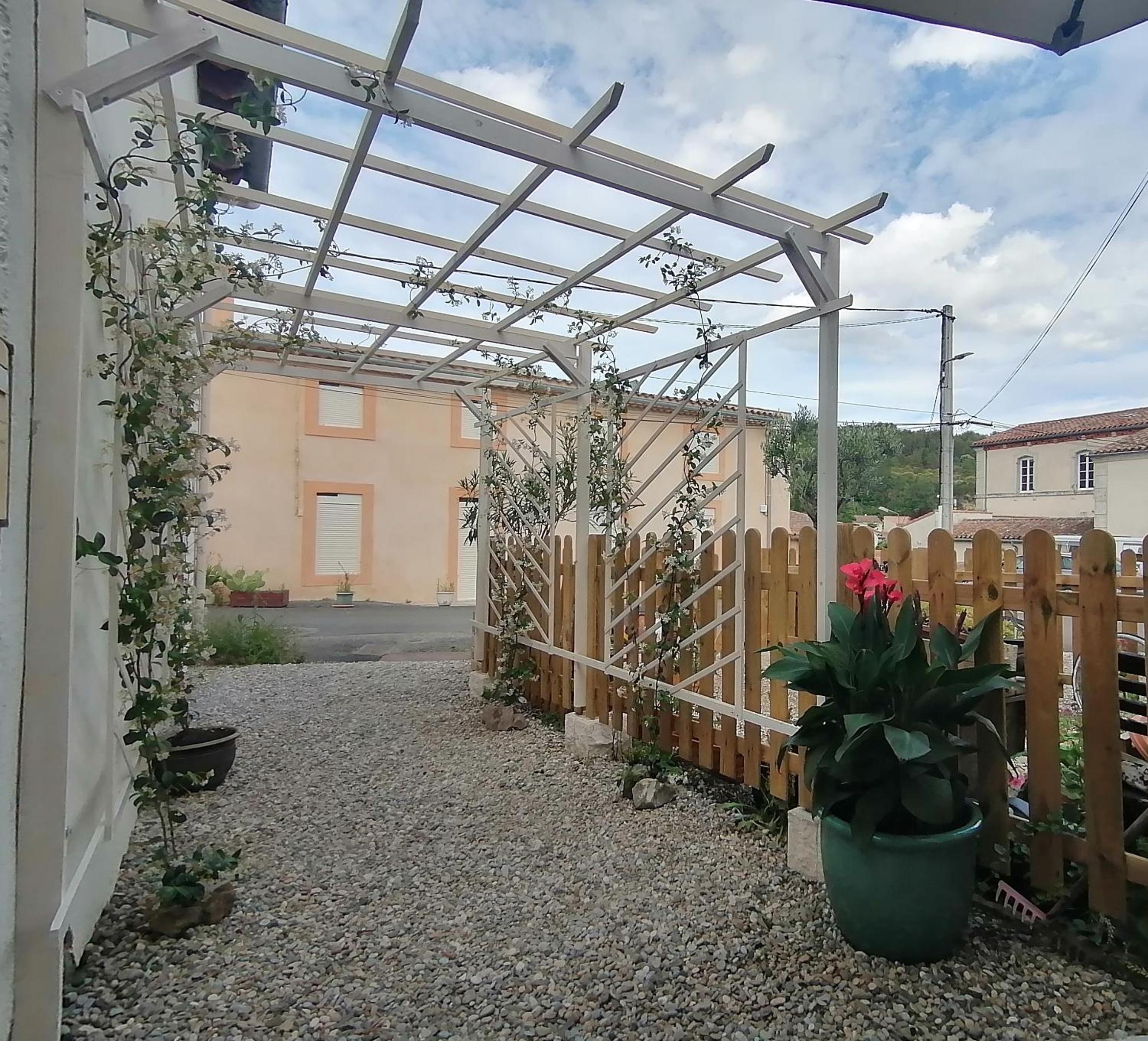 Photo 30