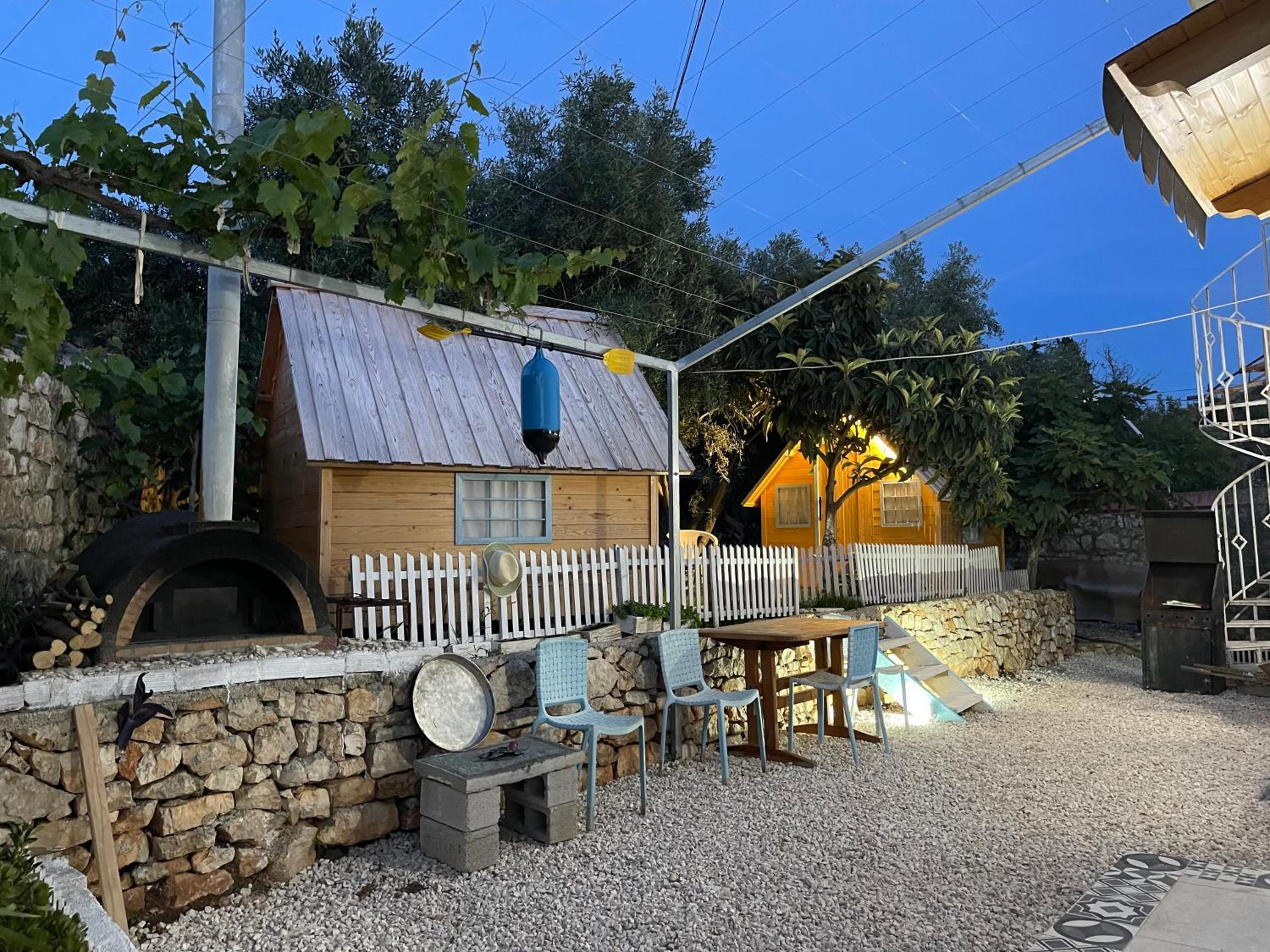Camping Albania-Secret Village Den