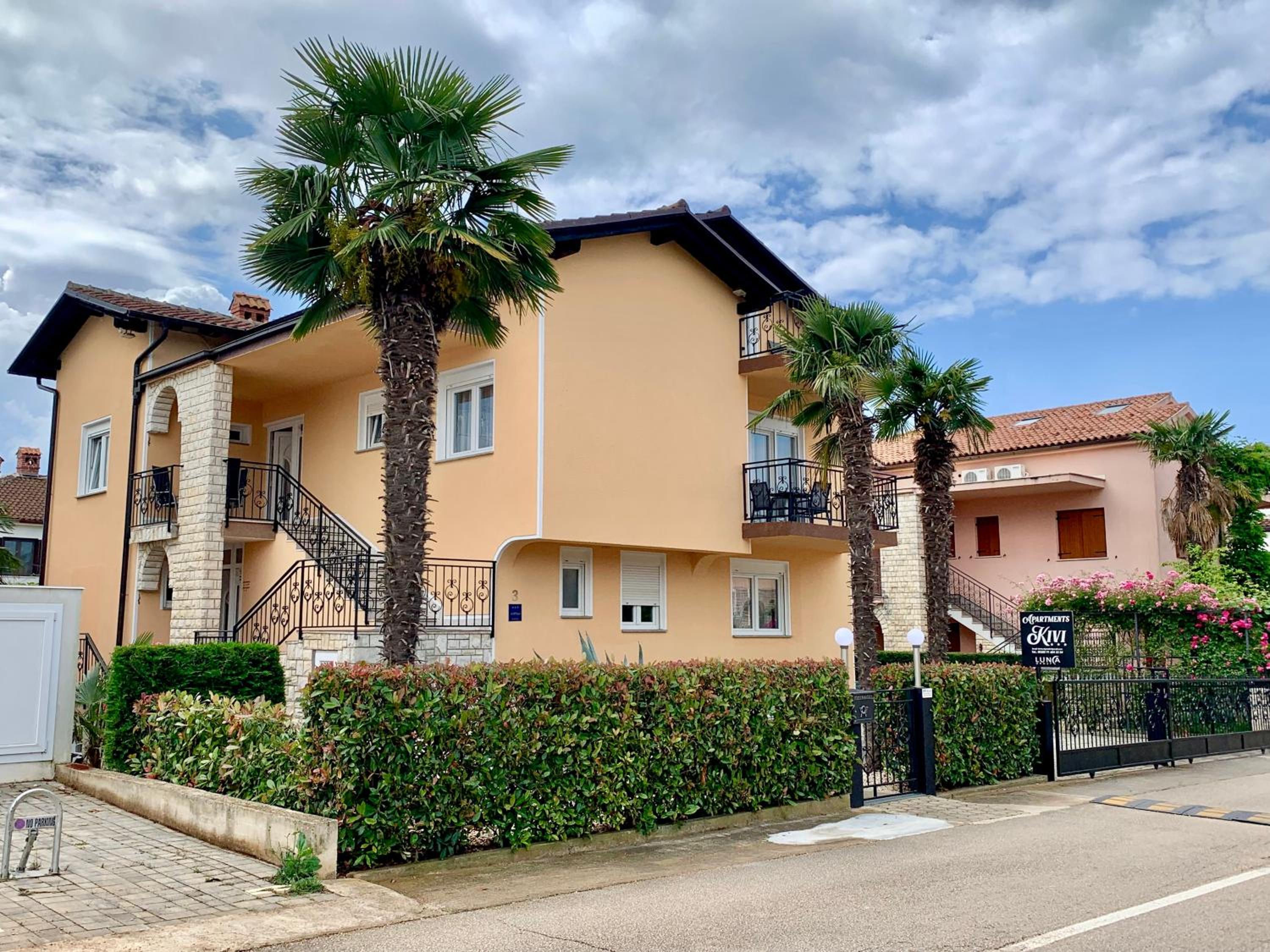 Hotel Apartments Kivi - Image 1