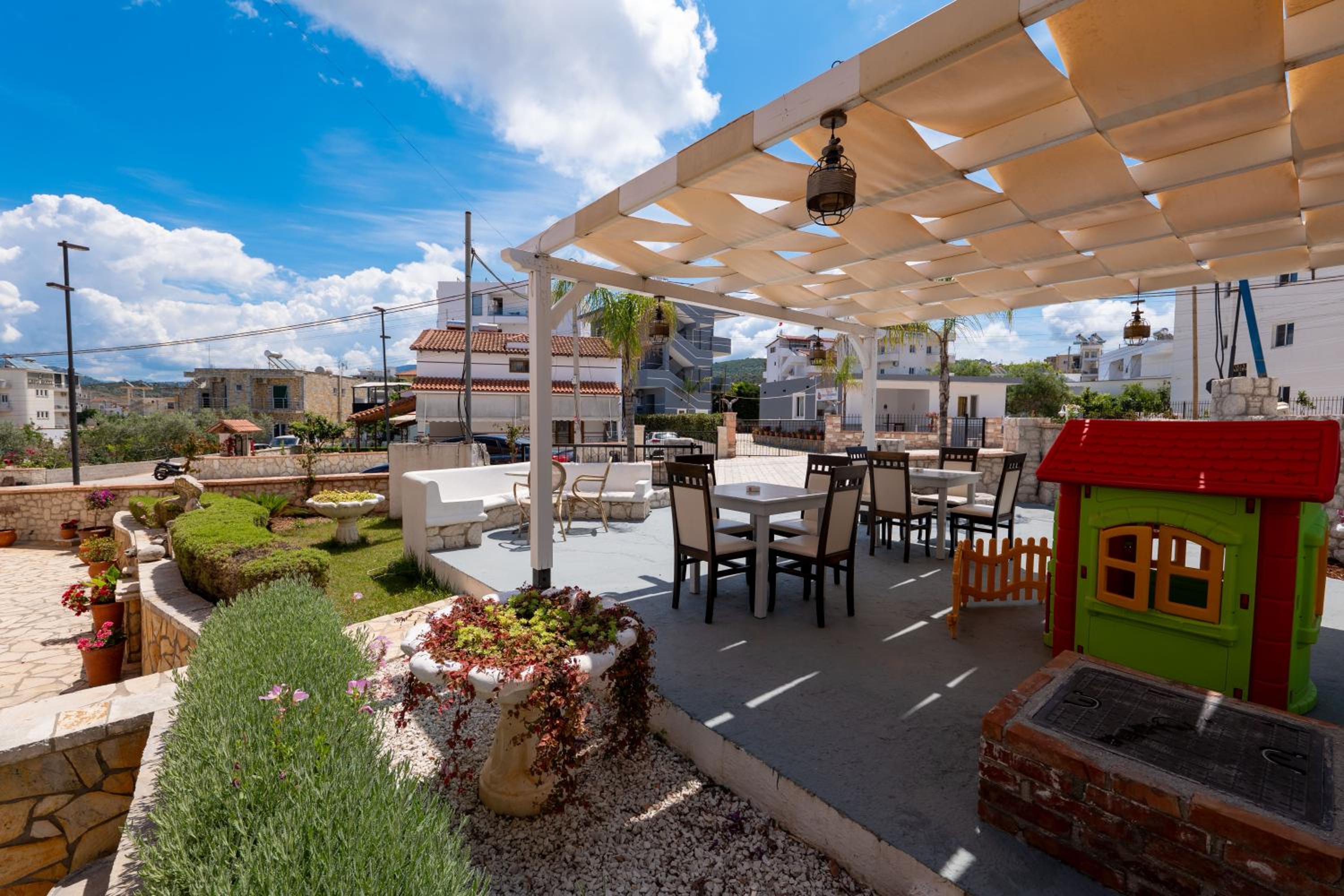 Doni Apartments
