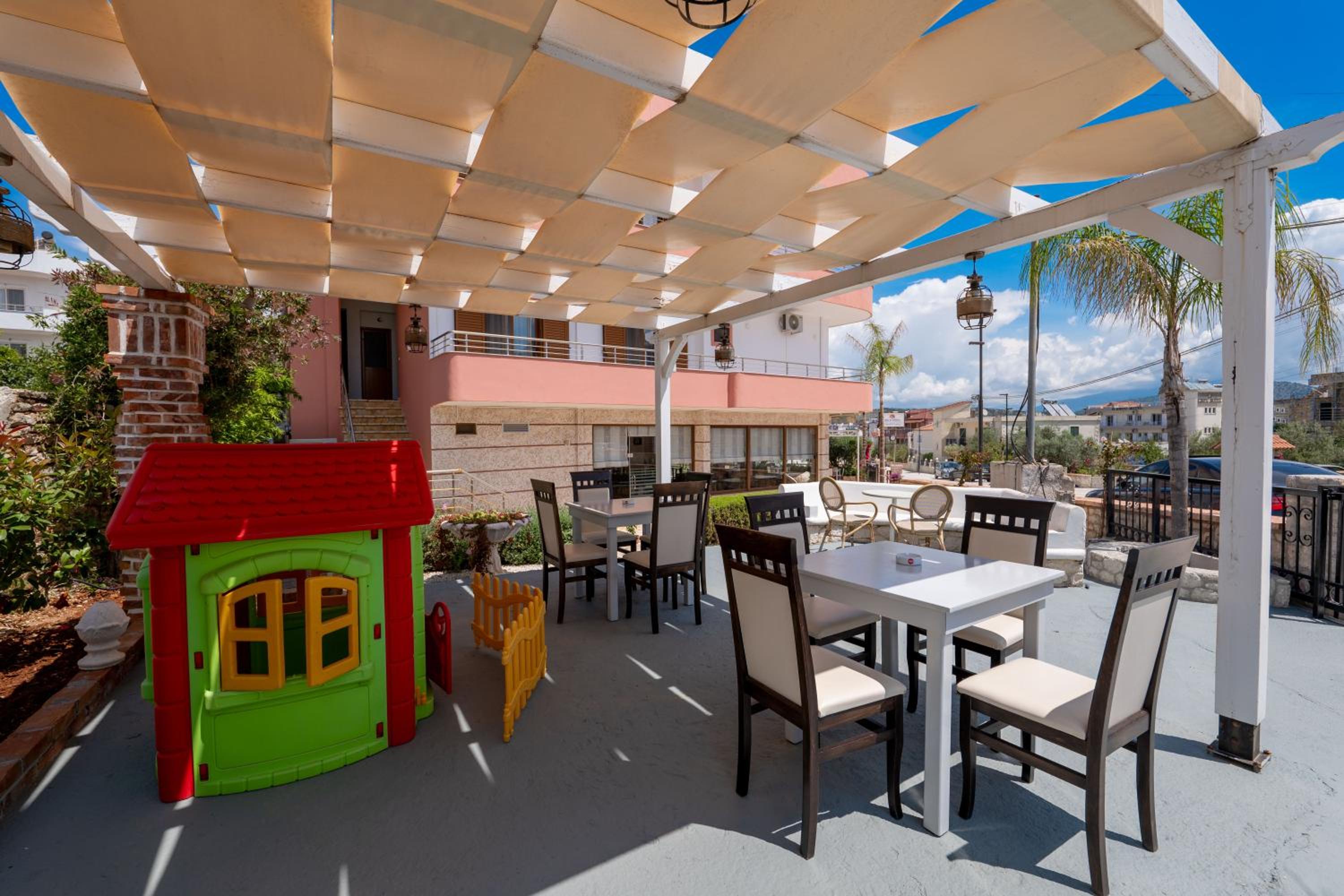 Doni Apartments