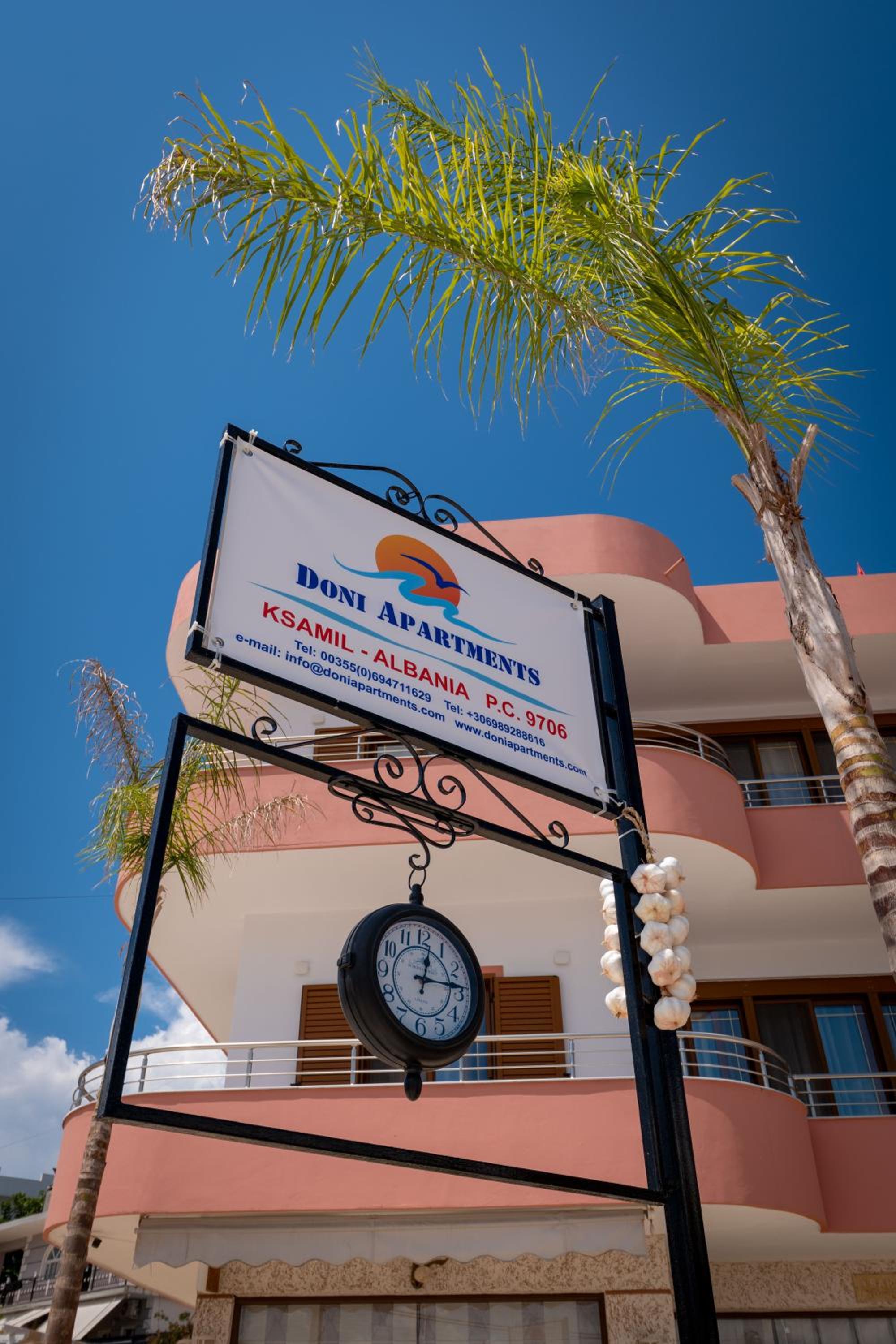 Doni Apartments