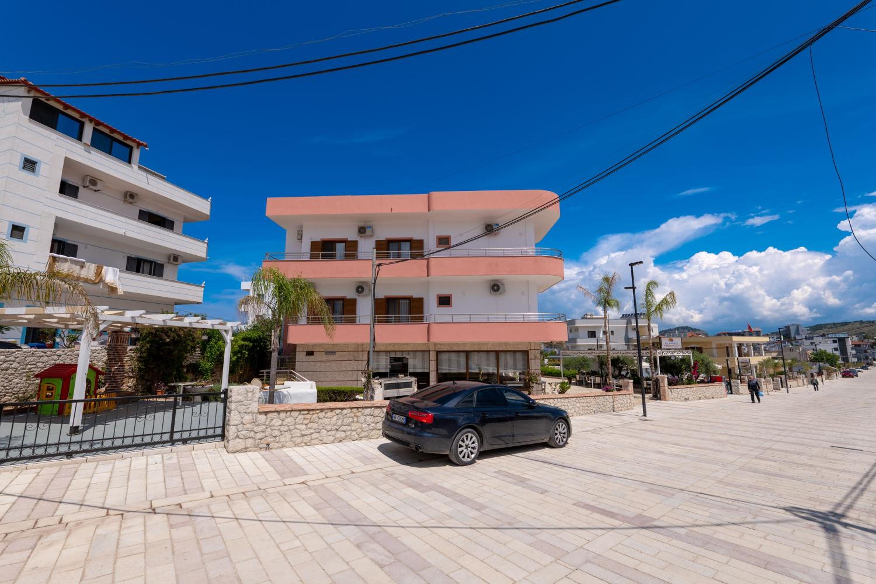 Doni Apartments