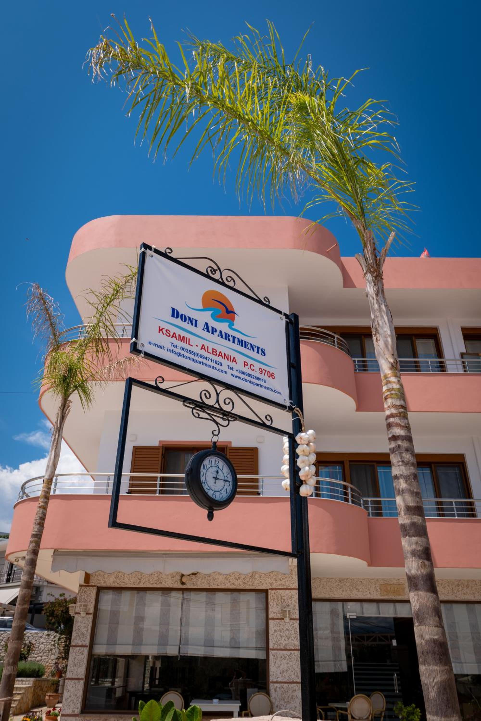Doni Apartments