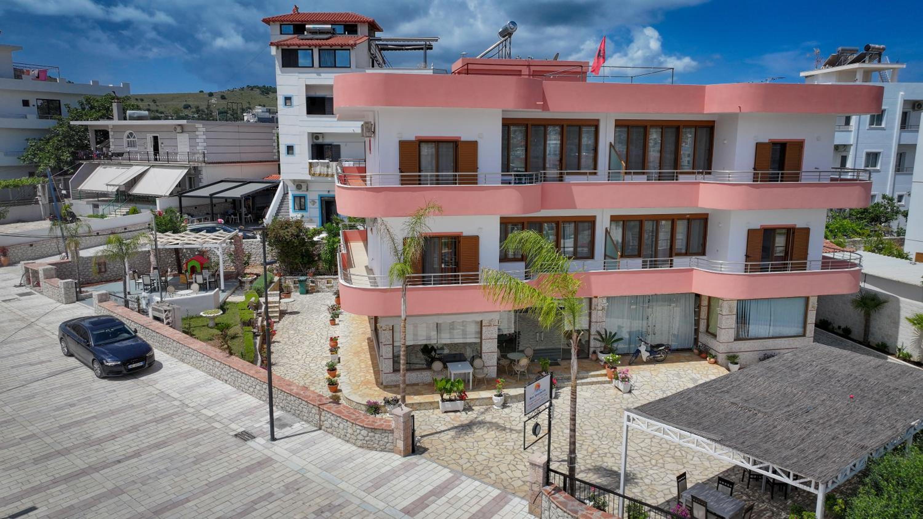 Doni Apartments