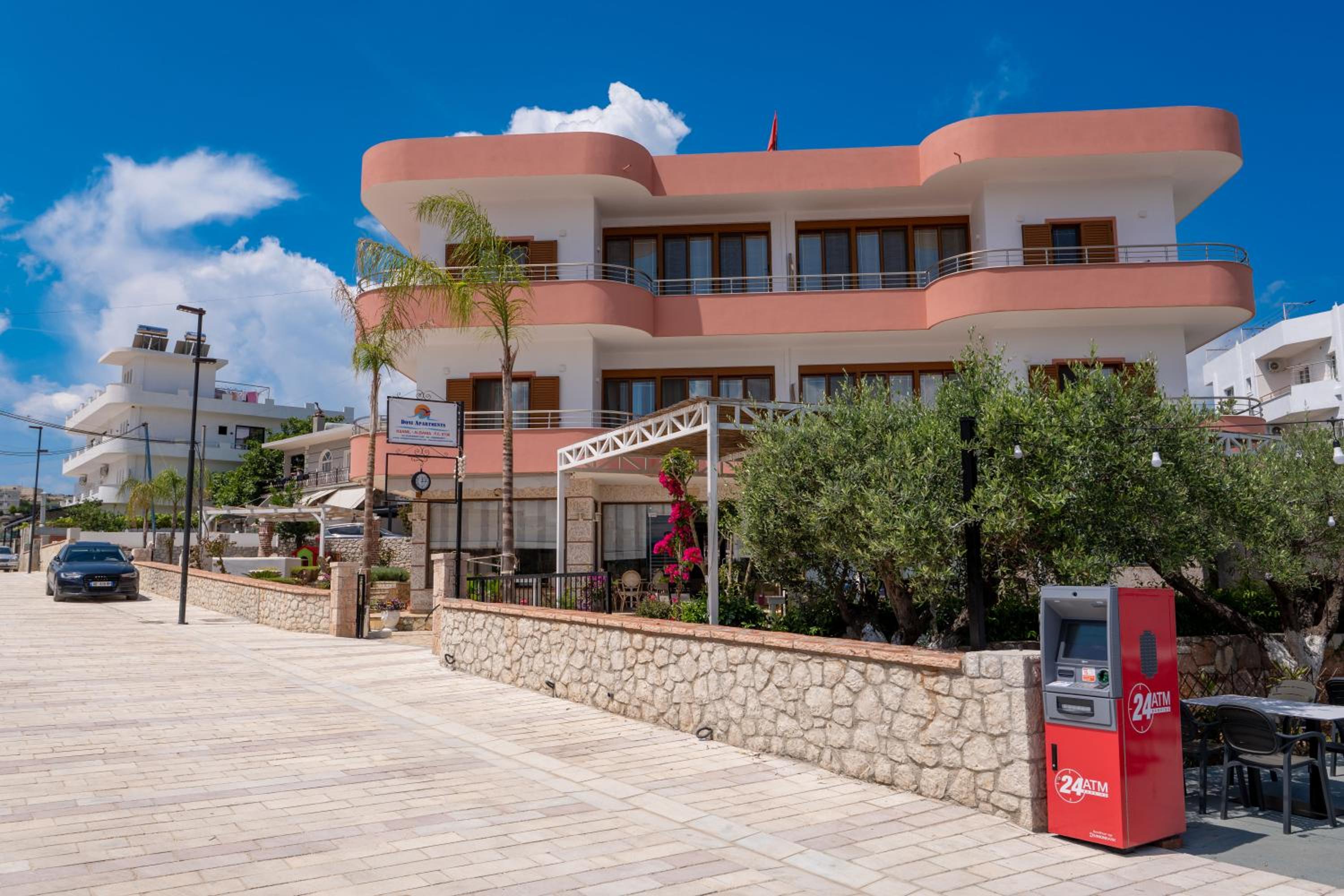 Doni Apartments