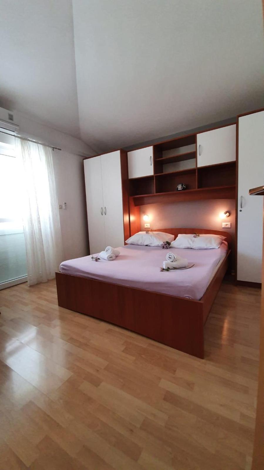 Apartmani Mare