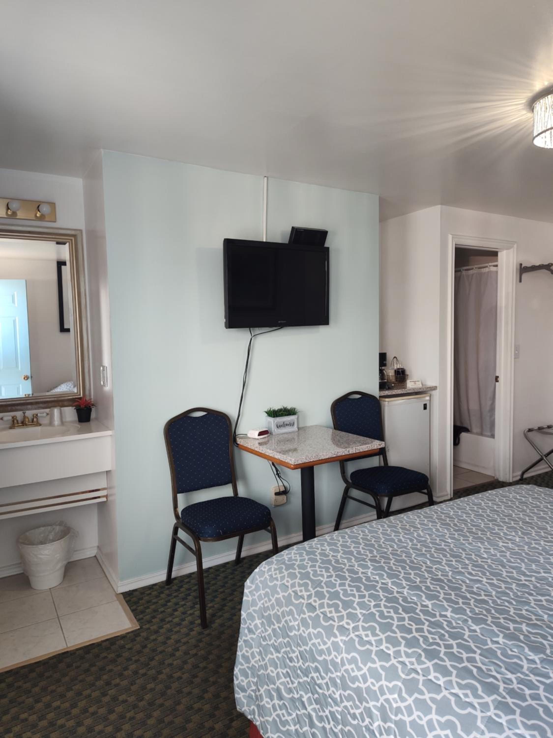 Canon City Vacations - Colorado Inn Motel - Property Image 5