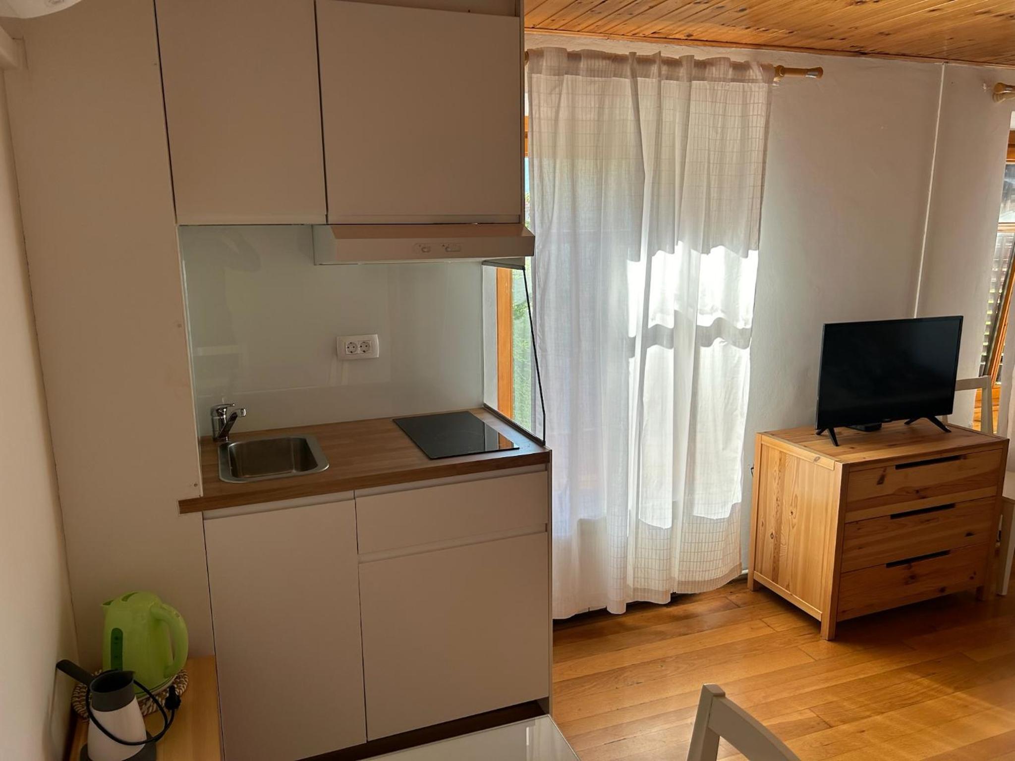 Stres-less Sunny Apartments