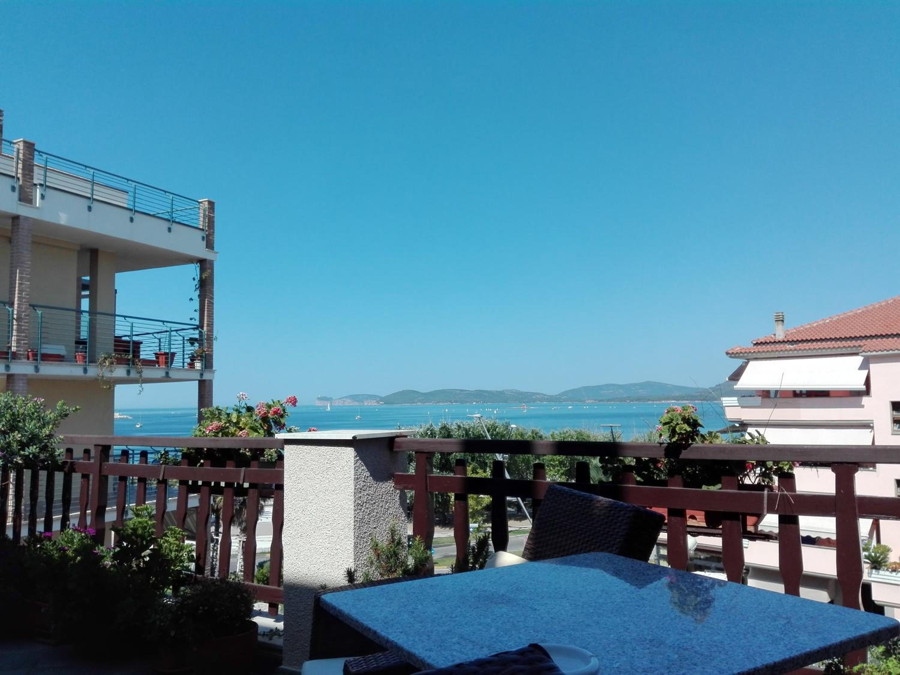 L'Ambra view 2