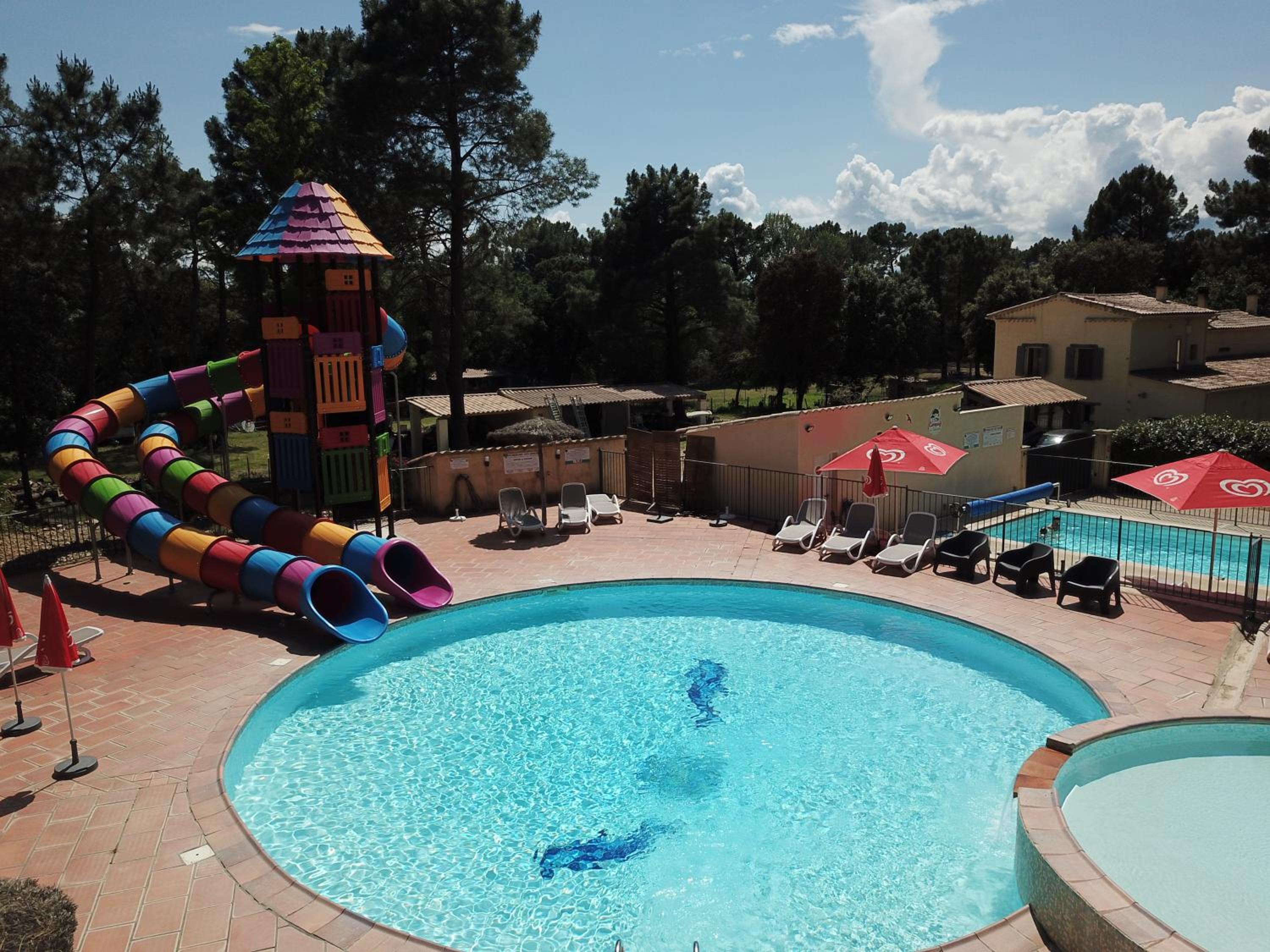 Camping la Simioune en Provence view 2