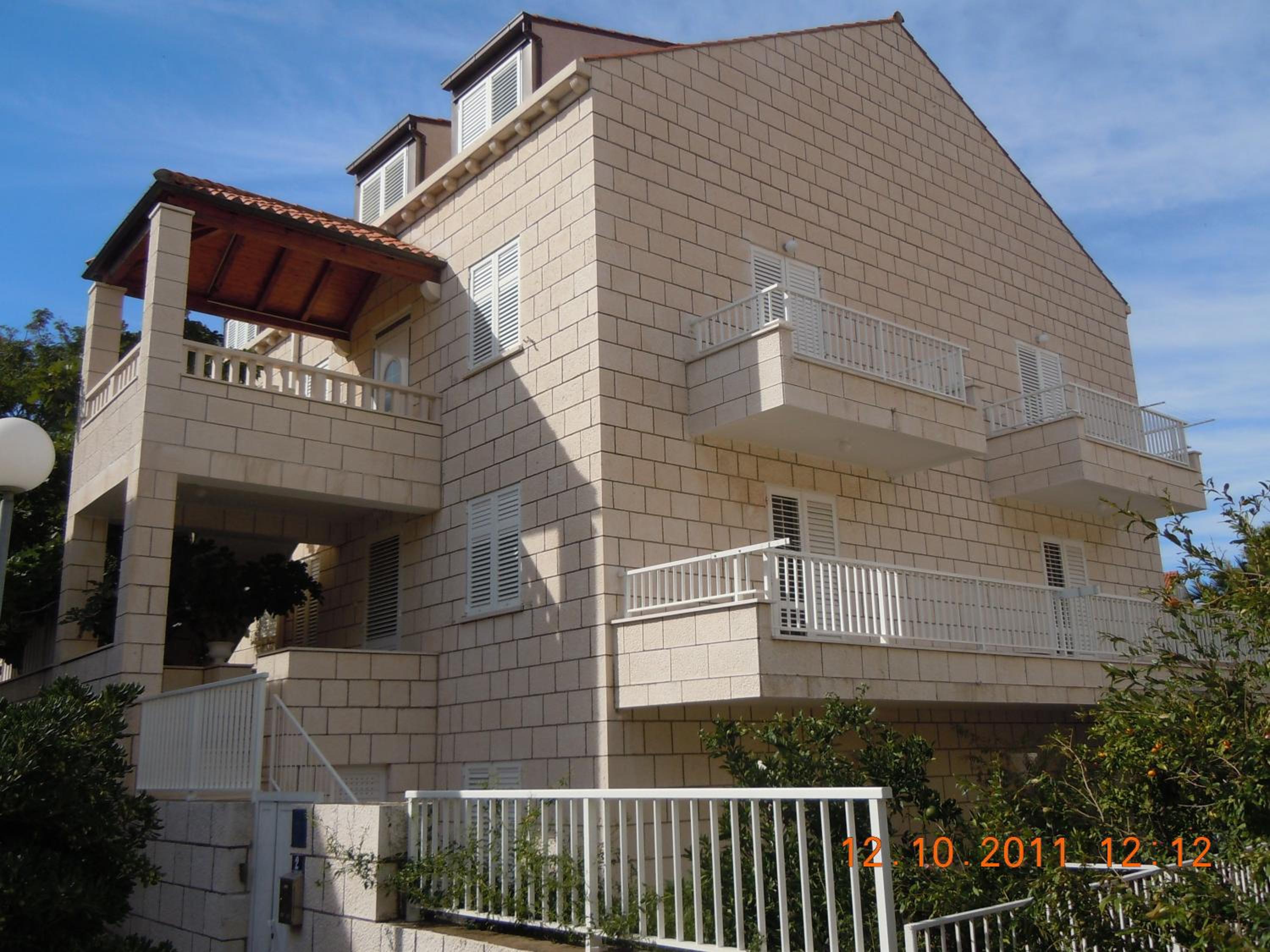 Hotel Central Apartment Dubrovnik - Image 1