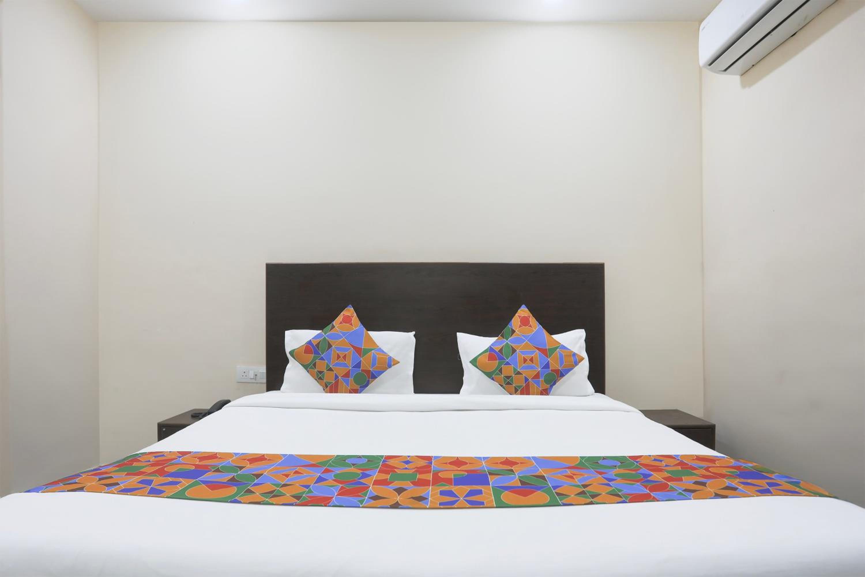 Gurgaon Vacations - FabHotel Bliss Premium - Property Image 1