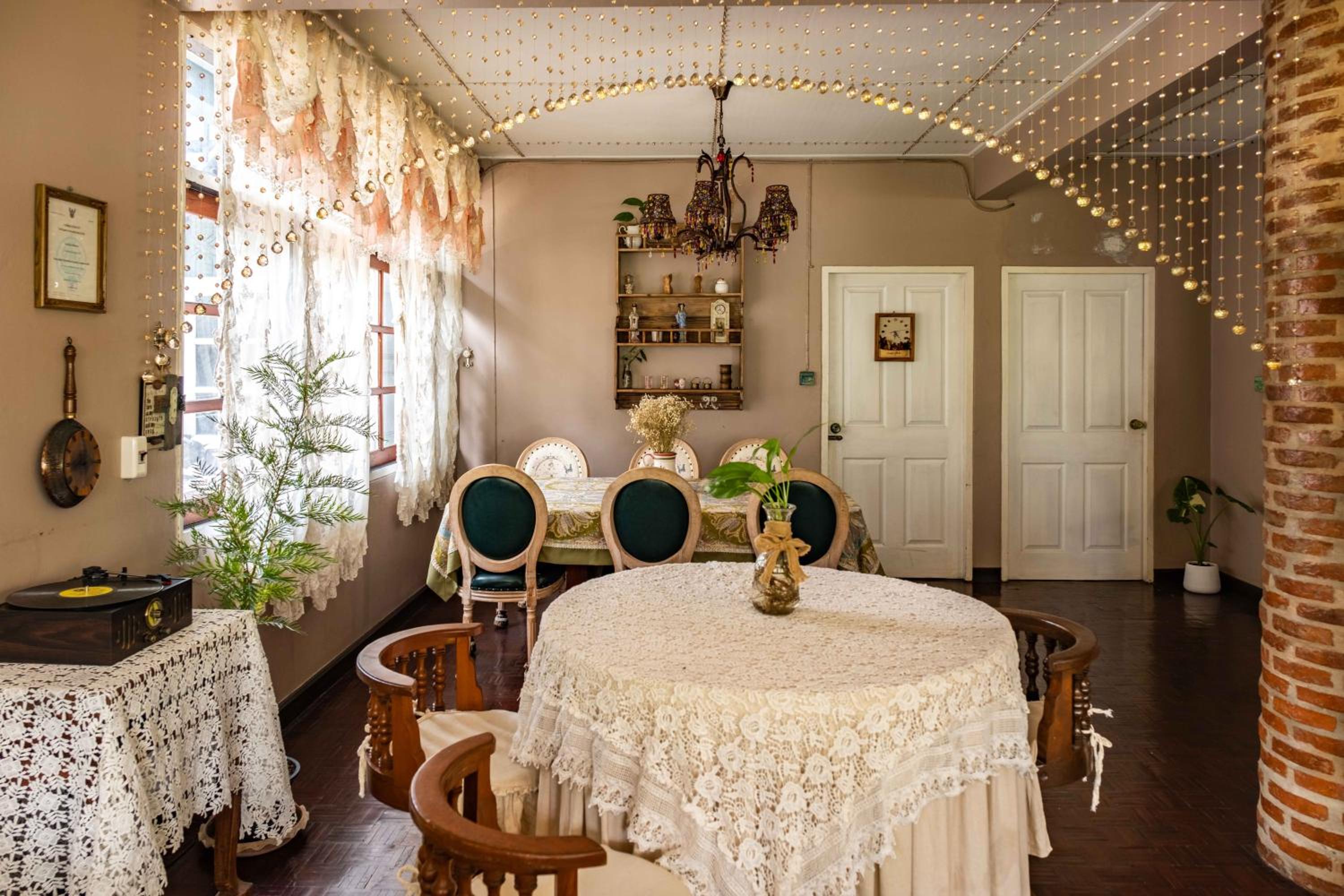 Miss Time Villa - Three Bedrooms and Two Bathrooms, Nimmanhaemin Road, Chiang Mai University