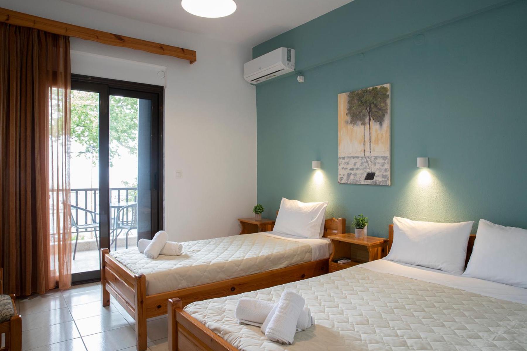 Manos Kritikakis Apartments view 5