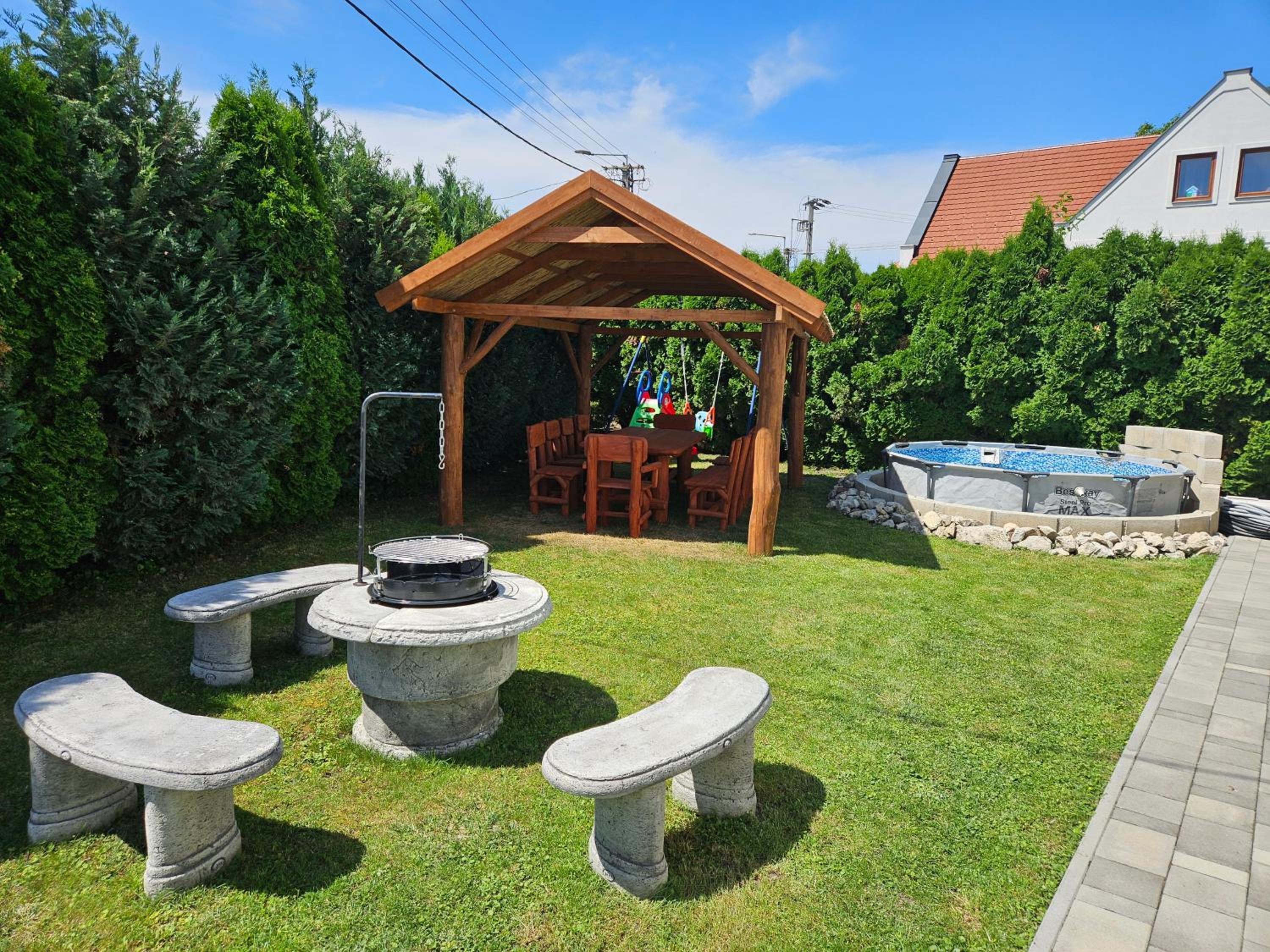 Photo 15