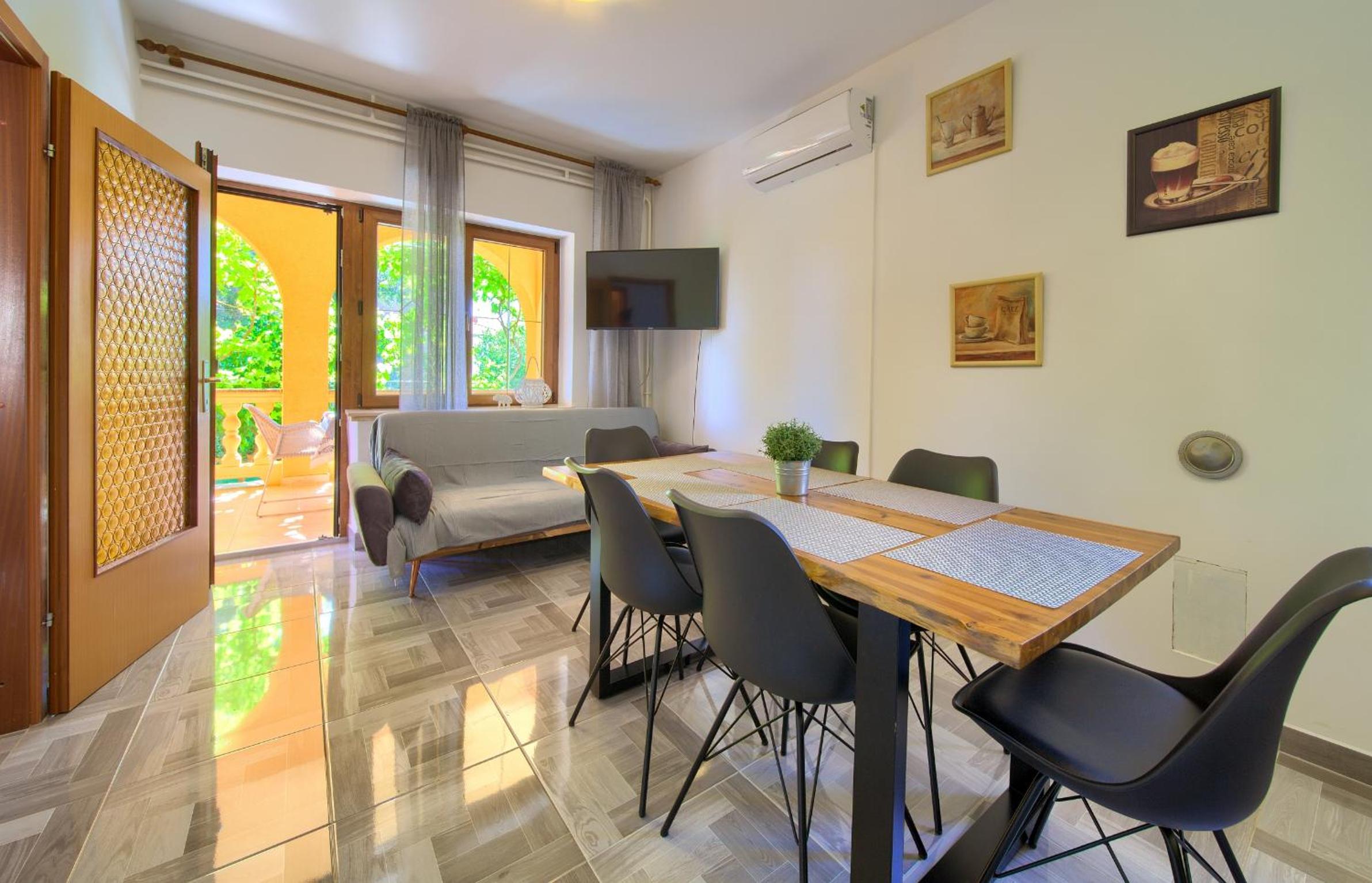 Apartment BAZINA - airconditioning, parking, 500m from the beach view 5