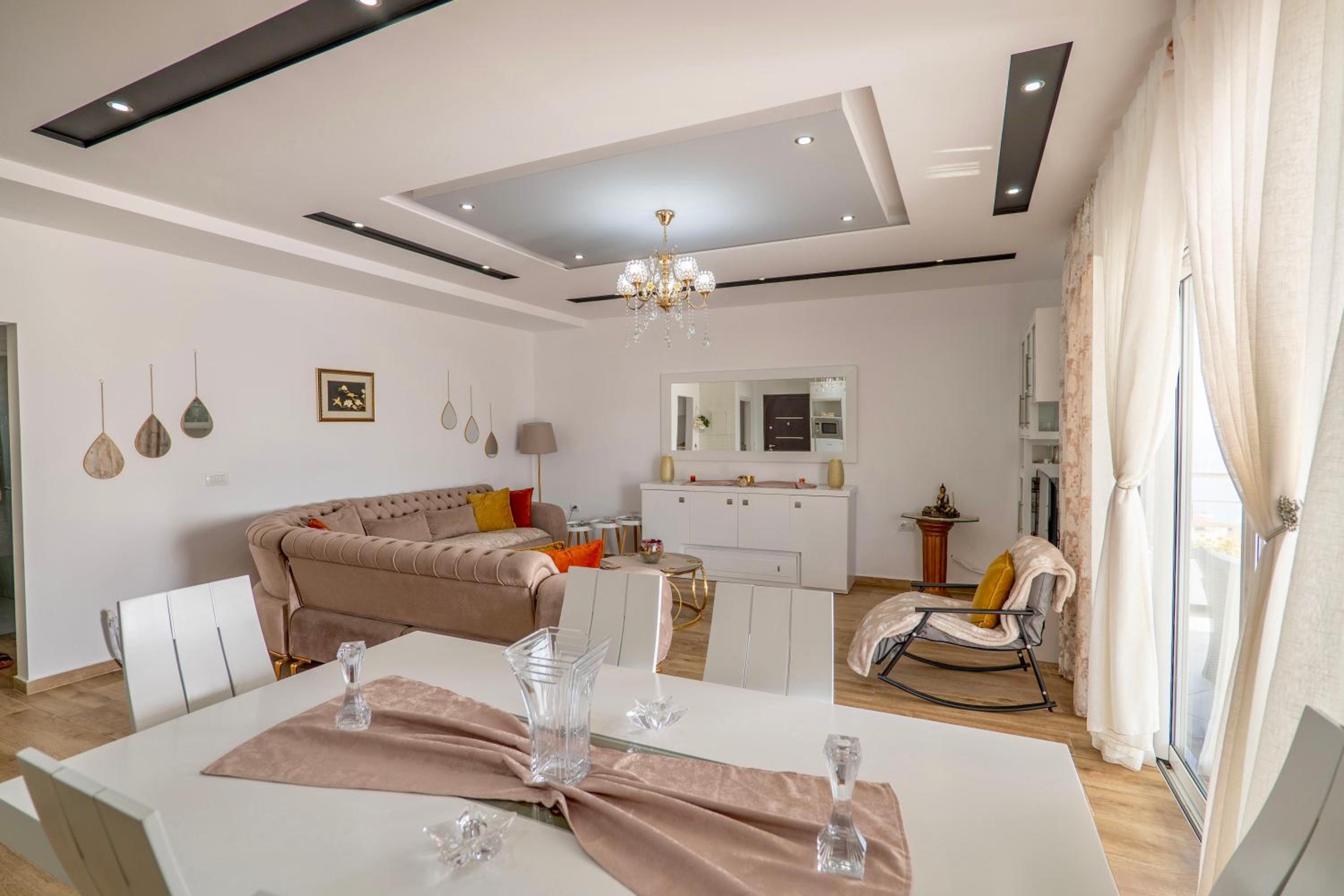 Eleni Guest House