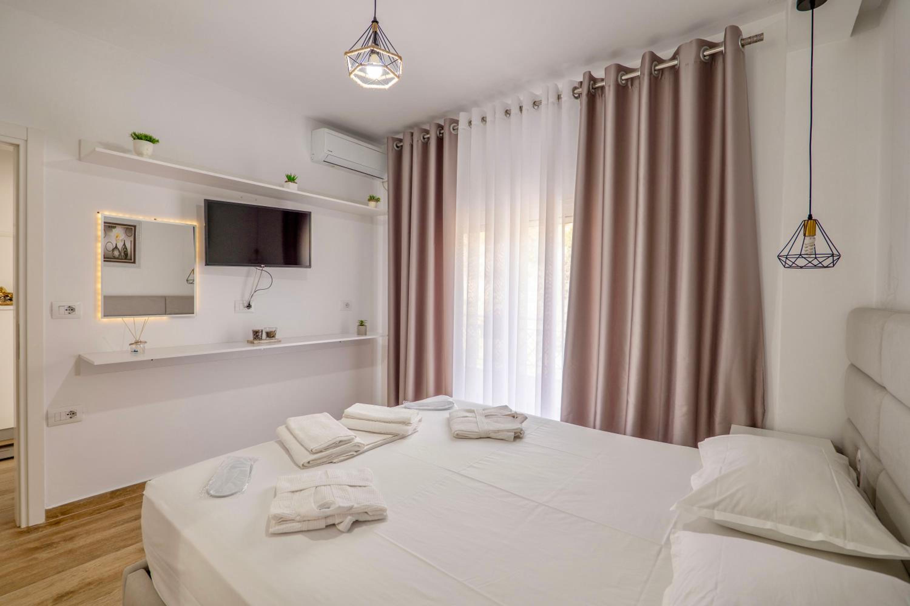 Eleni Guest House