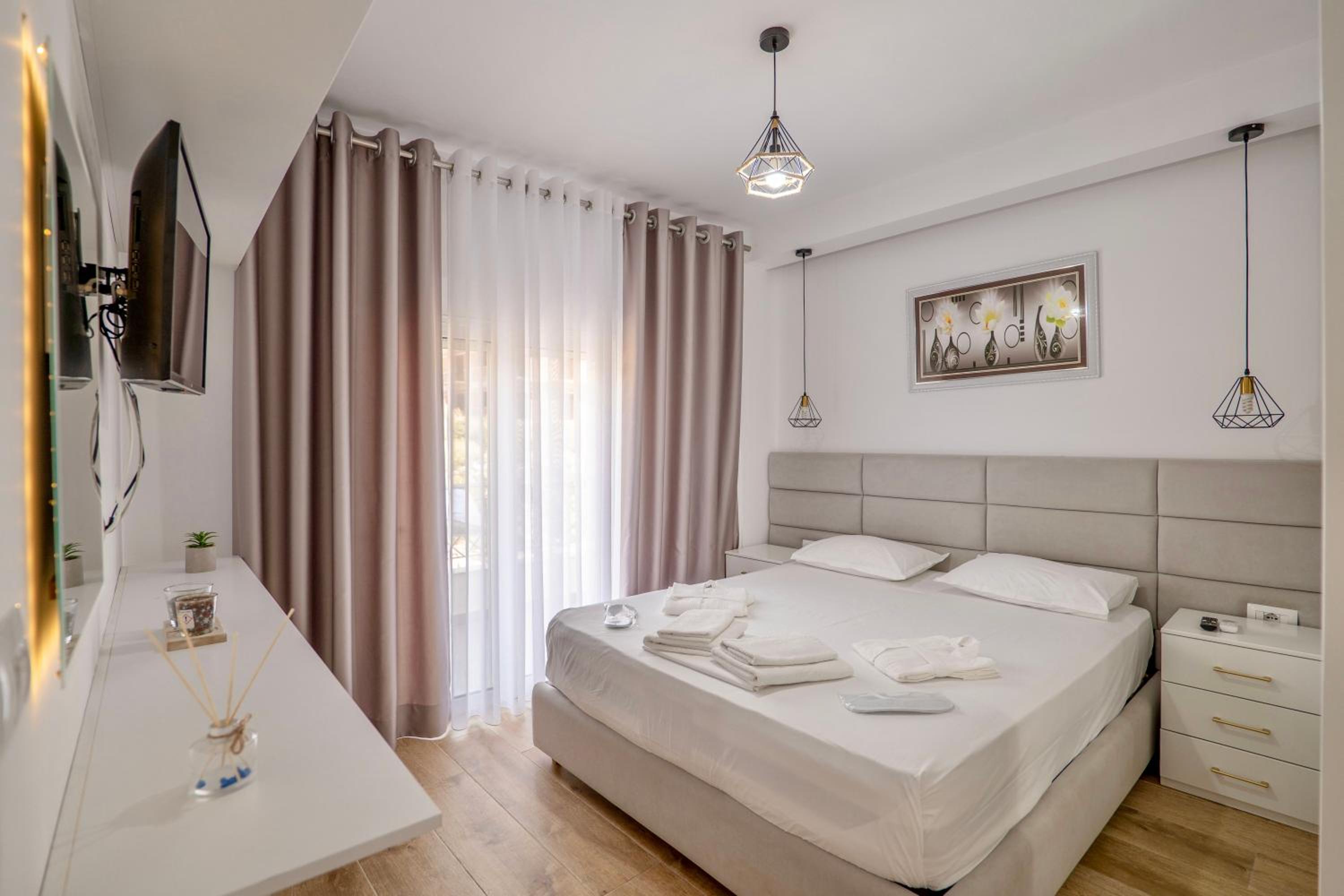 Eleni Guest House