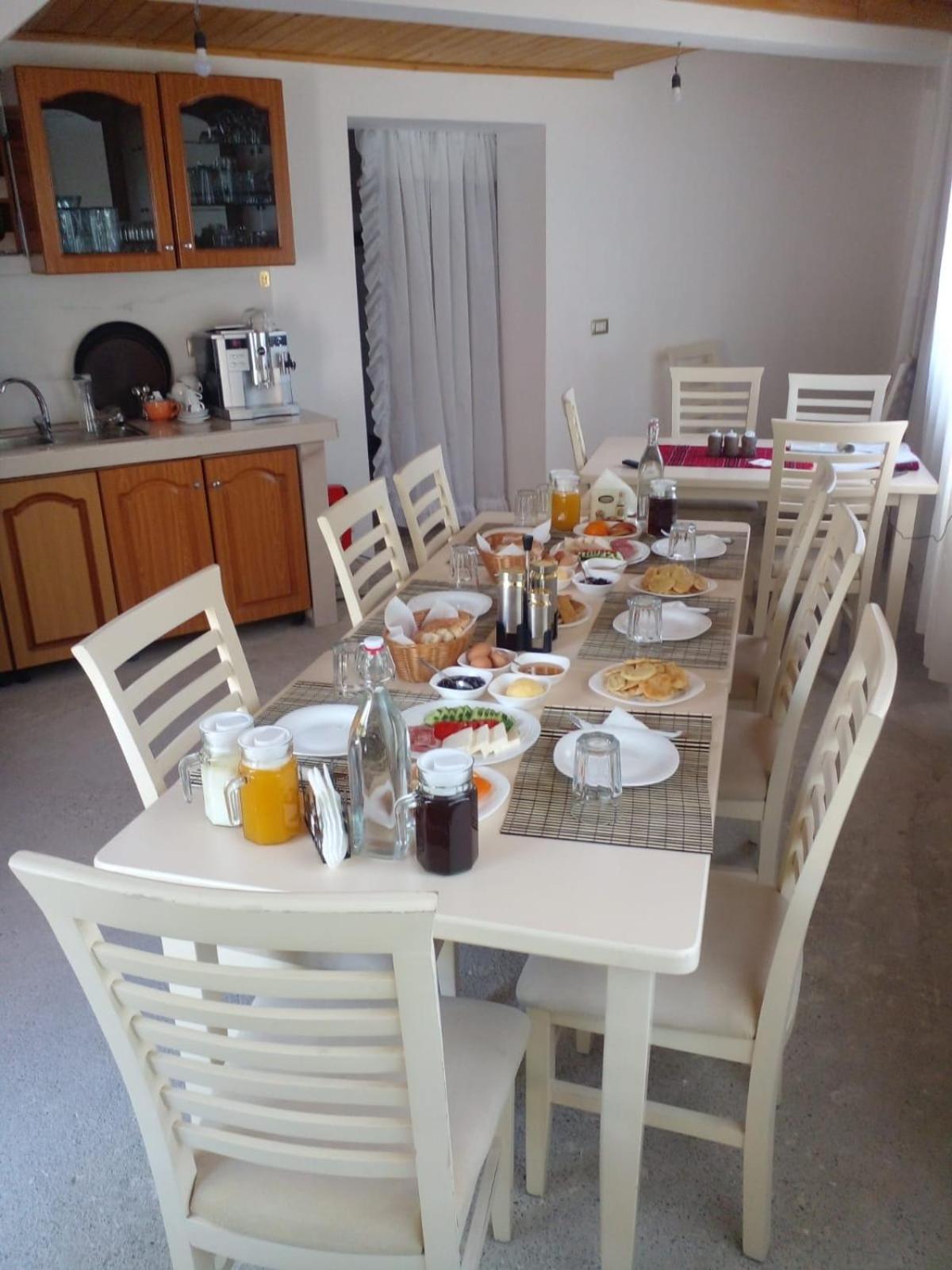 Guest House 