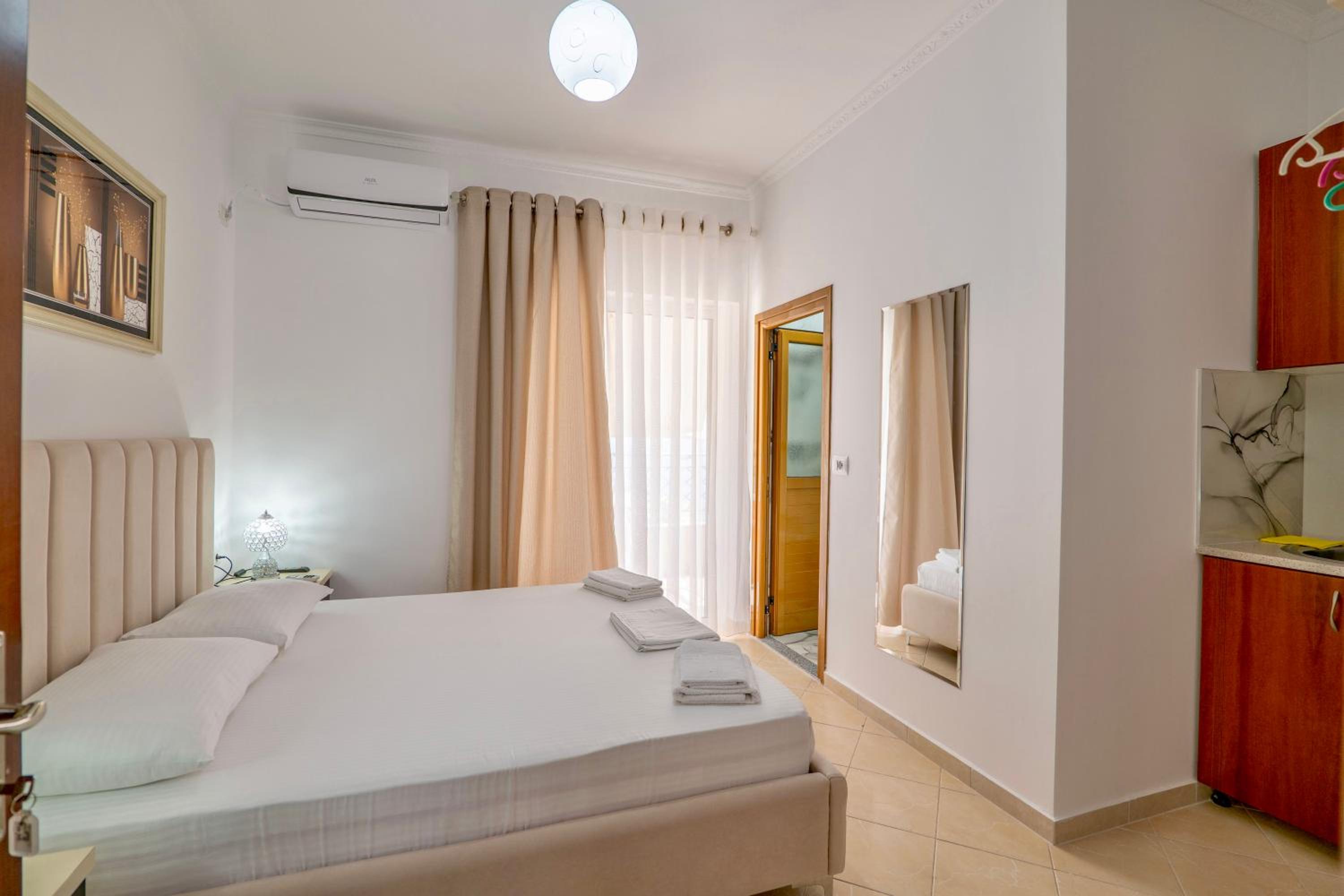 Eleni Guest House