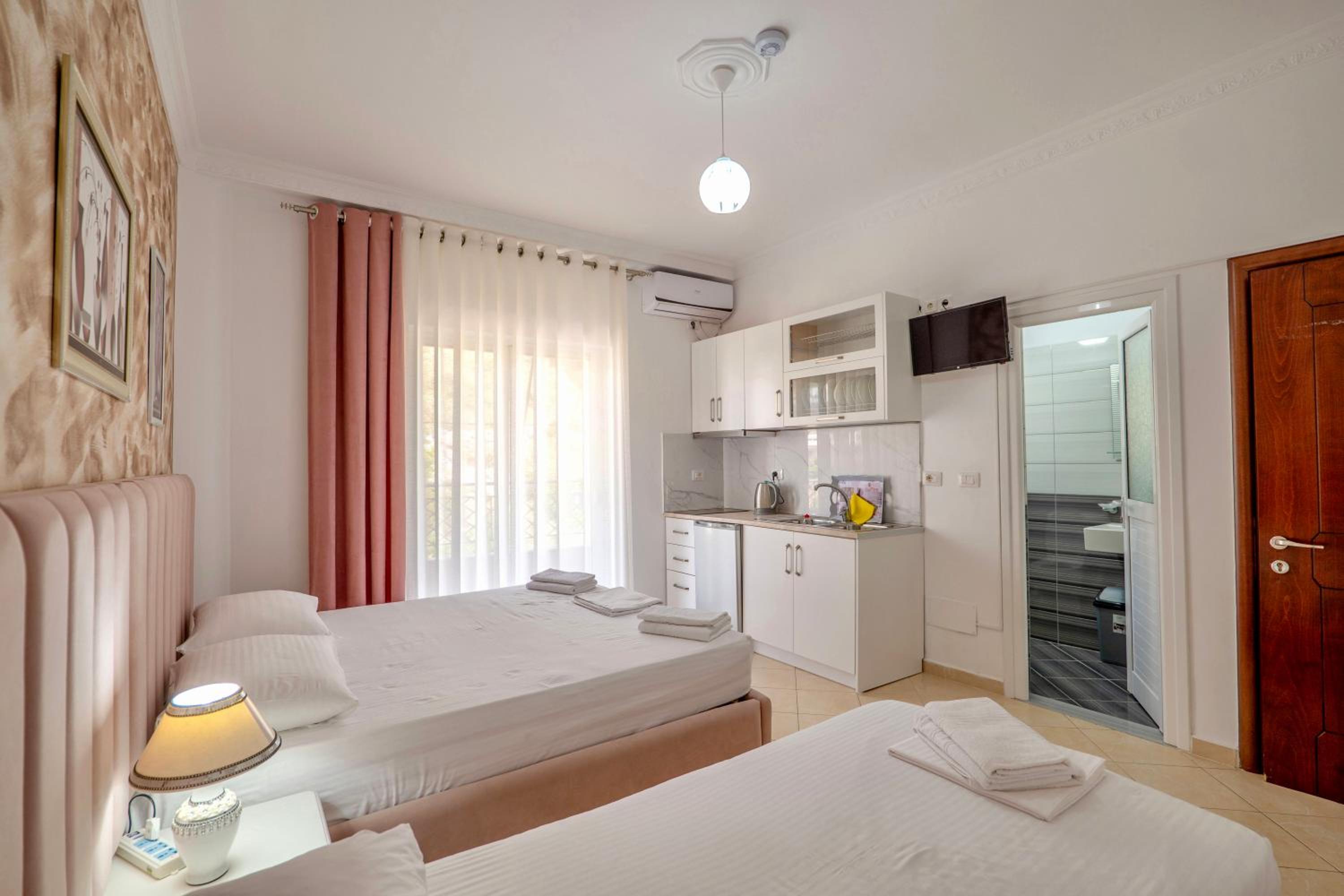 Eleni Guest House