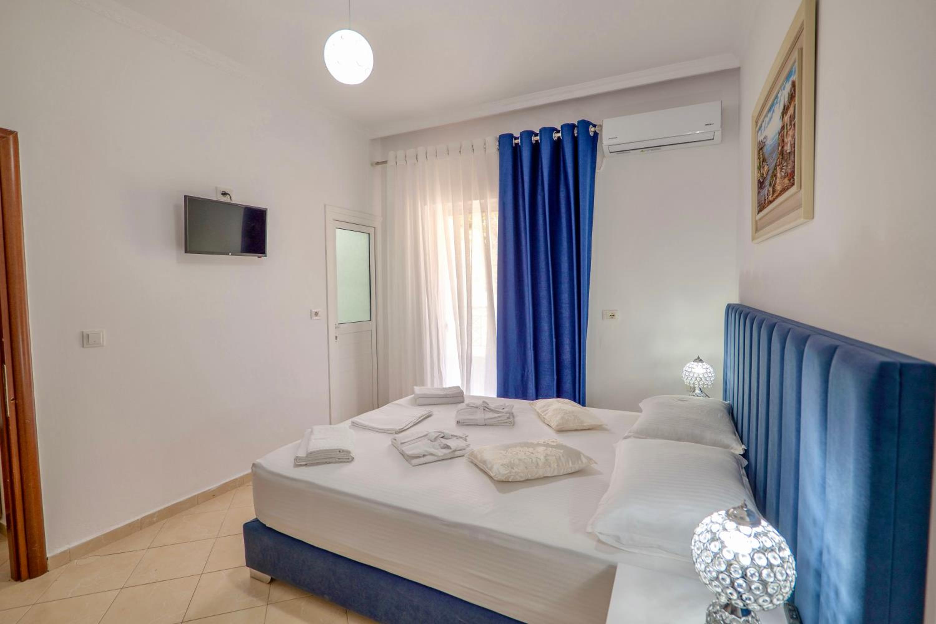 Eleni Guest House