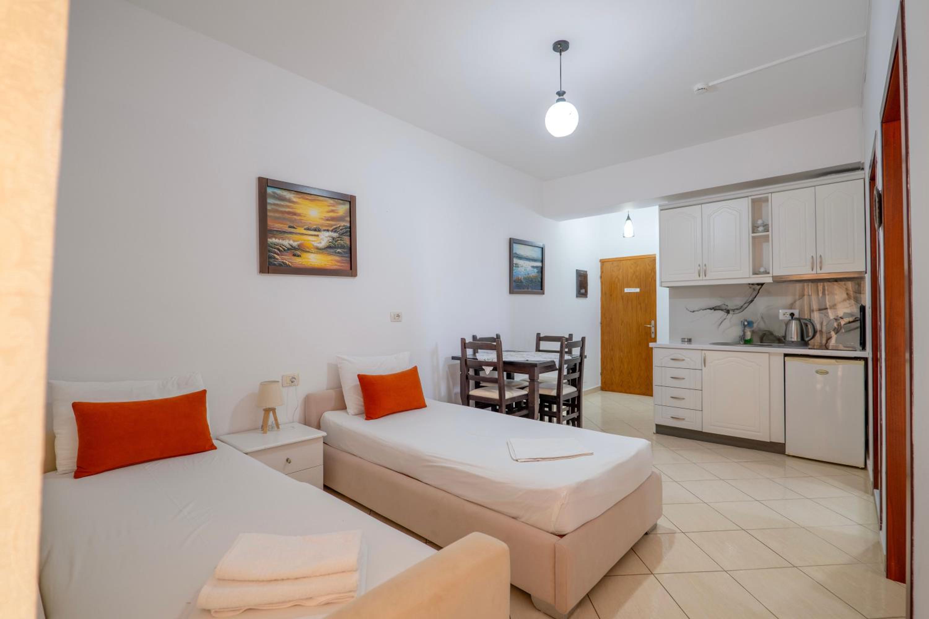 Eleni Guest House