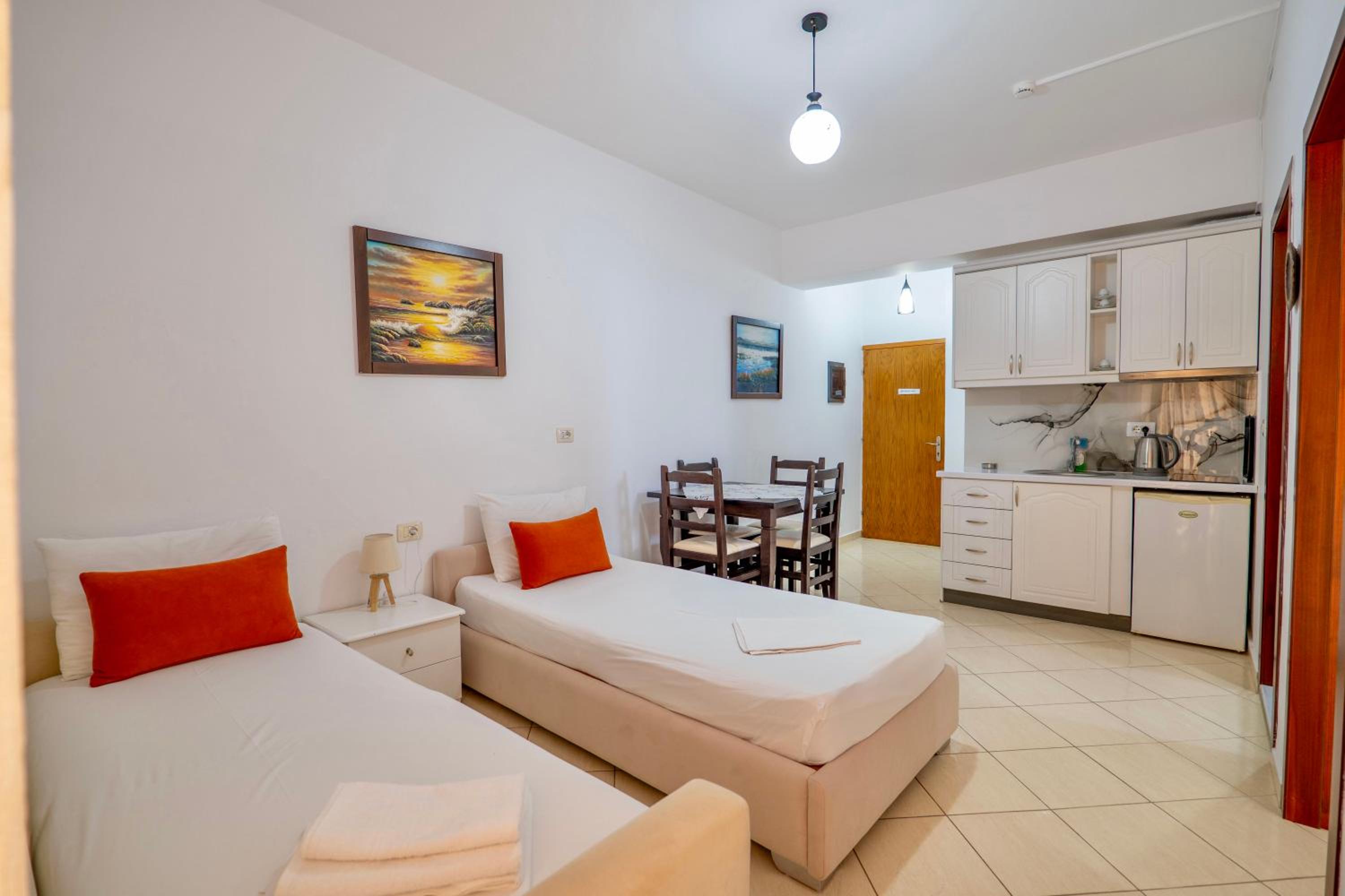 Eleni Guest House