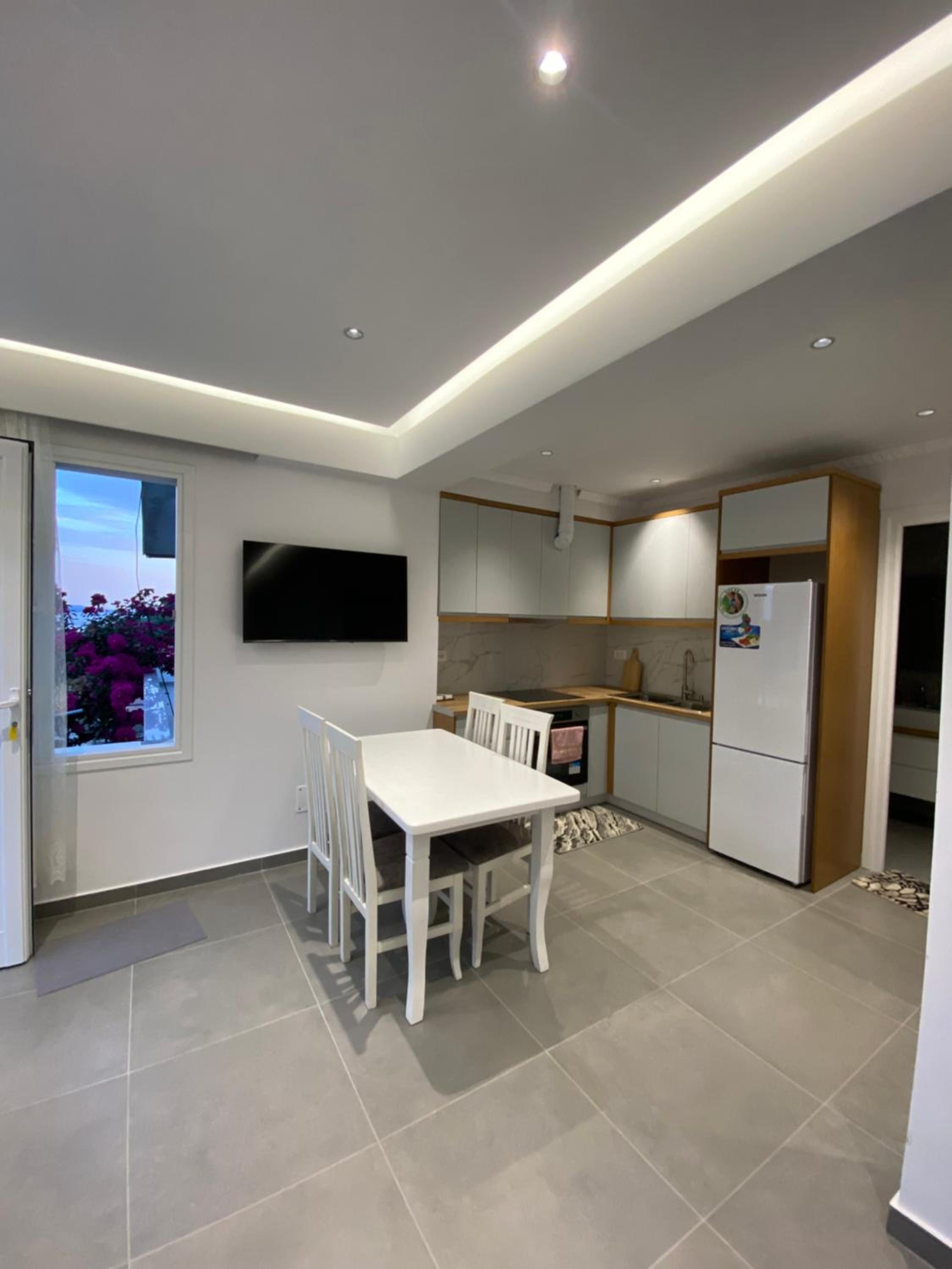 Seana Villa