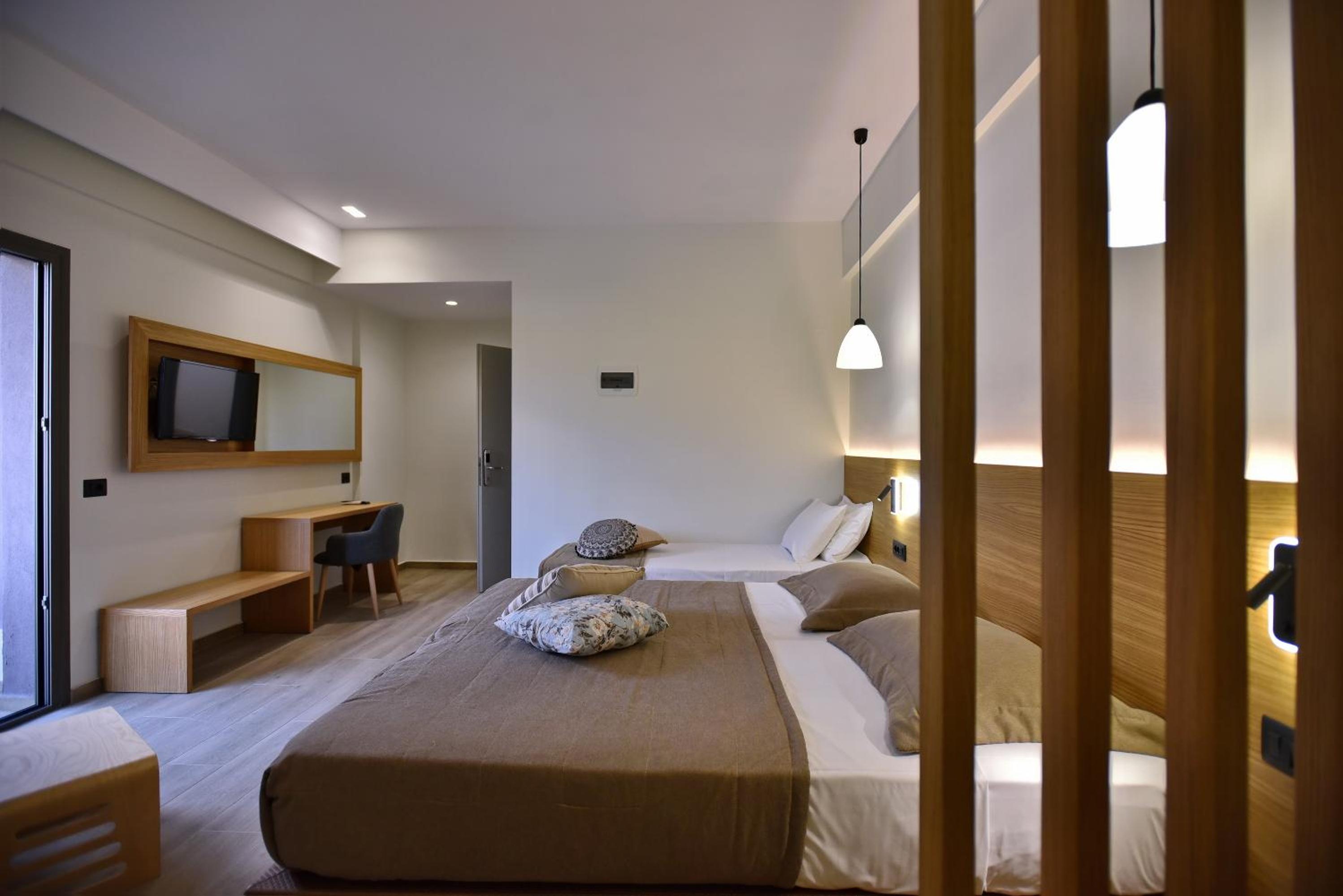 Dionisos Hotel