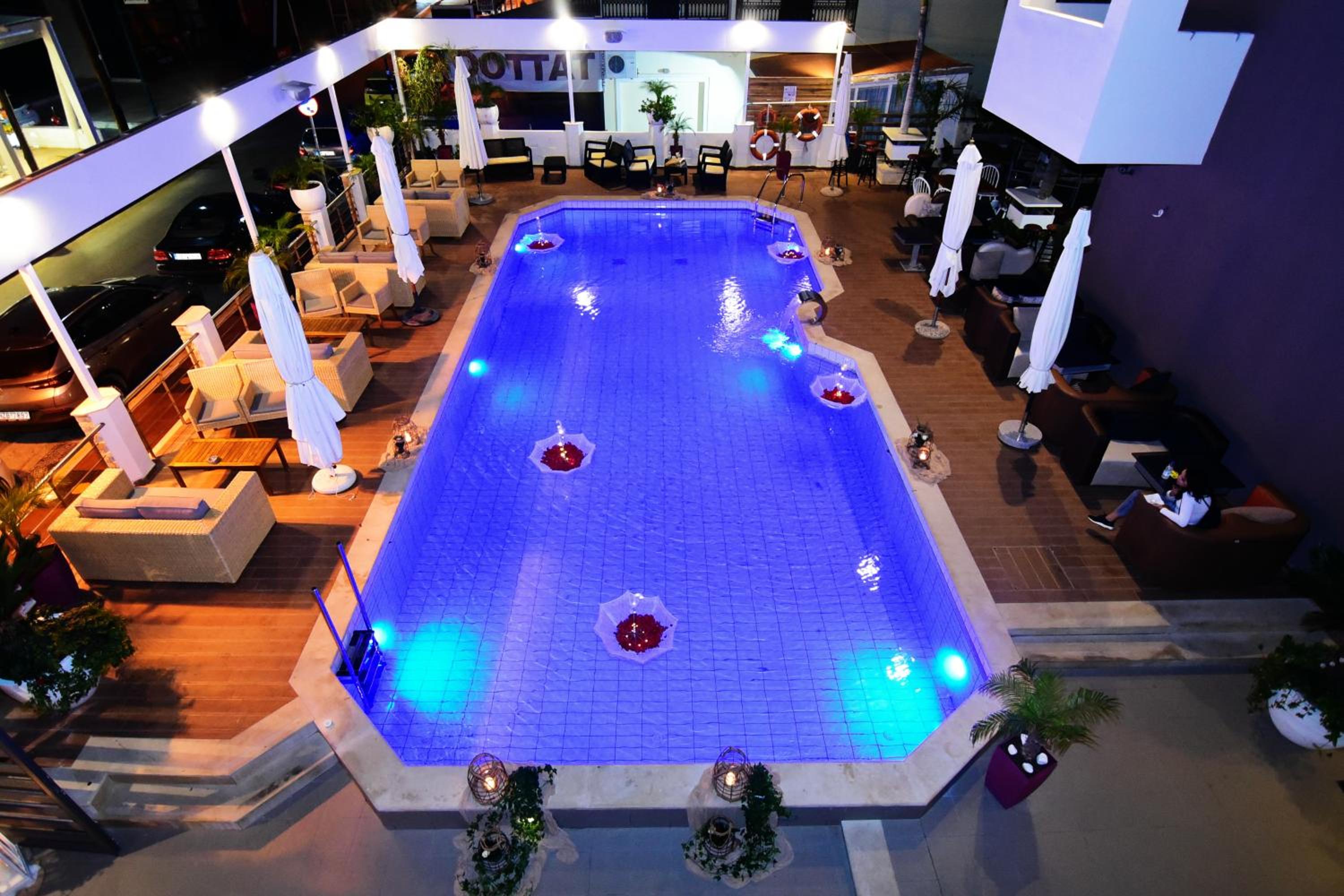 Dionisos Hotel